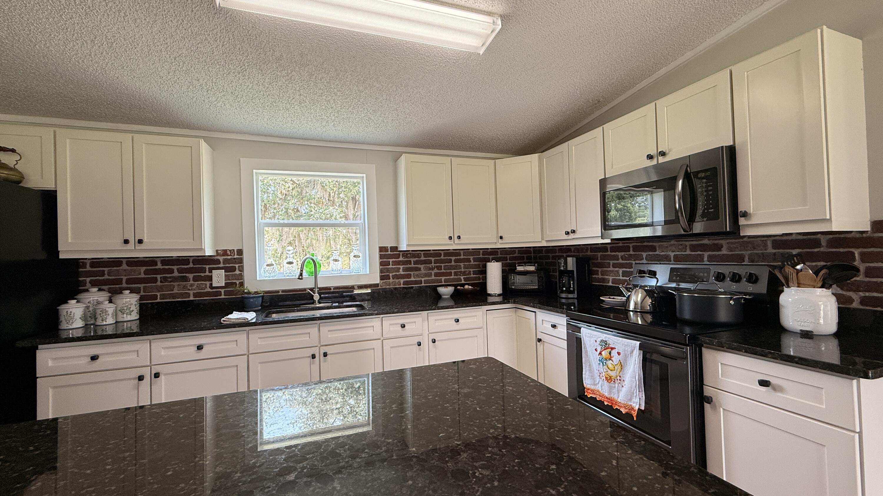CENTRAL ACRES SECTION 1 - Residential