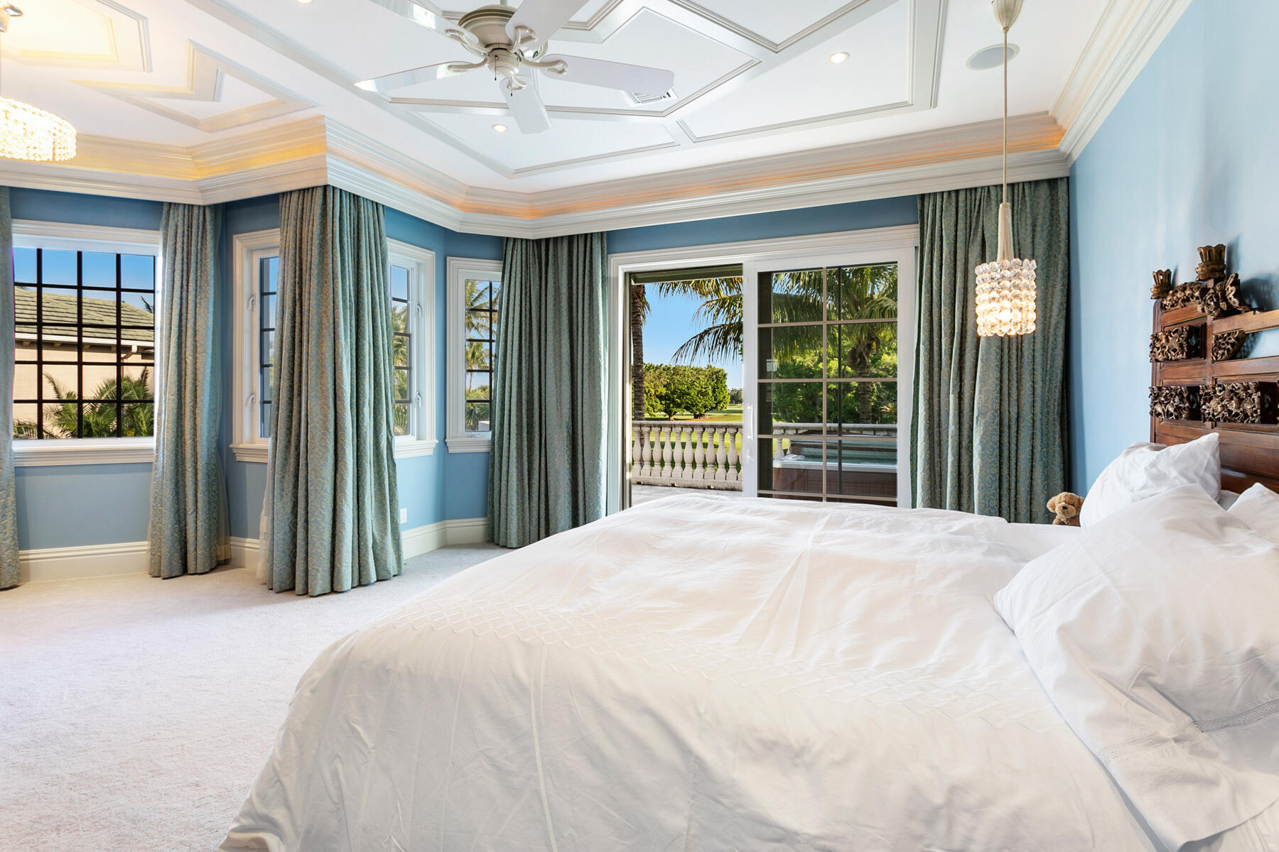 Jonathans Landing - Residential