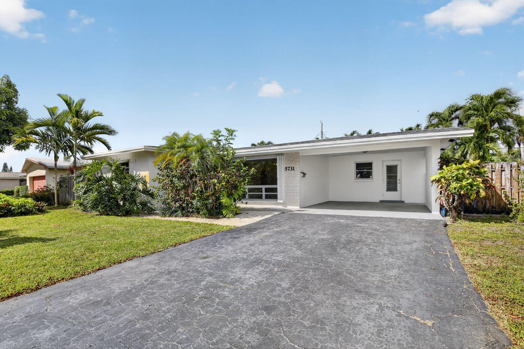 Beautiful property in the heart of Coral Ridge Isles; new floor, new appliances, open floor layout, near major roads and Highways, 12 min from the beach. Perfect neighborhood, and tranquil throughout the day with no association. If you're looking for your forever home, you've found it. Seller is also willing to contribute towards a new roof.