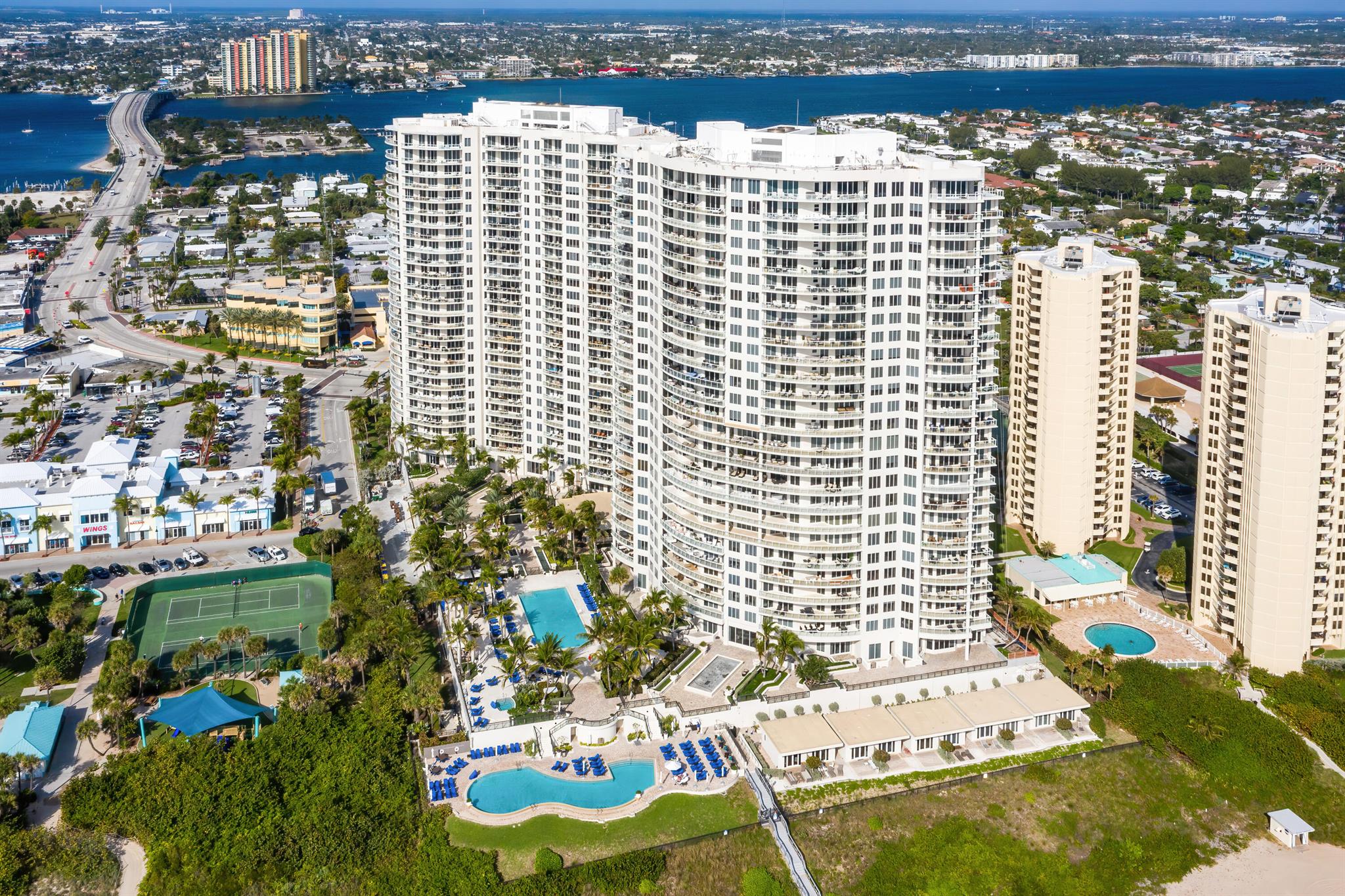 2700 NORTH OCEAN CONDO - Residential