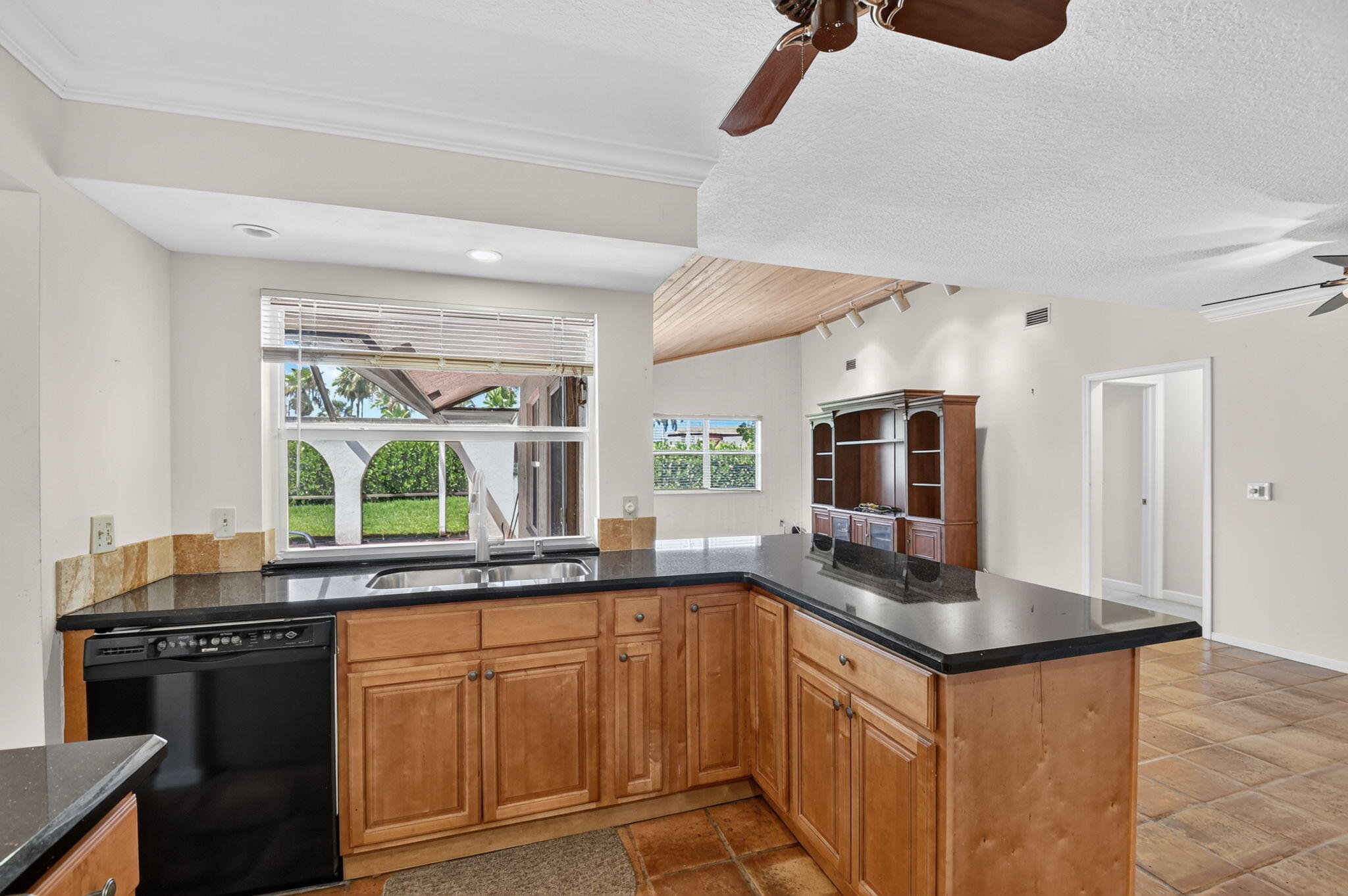 CRANBROOK LAKE ESTATES - Residential