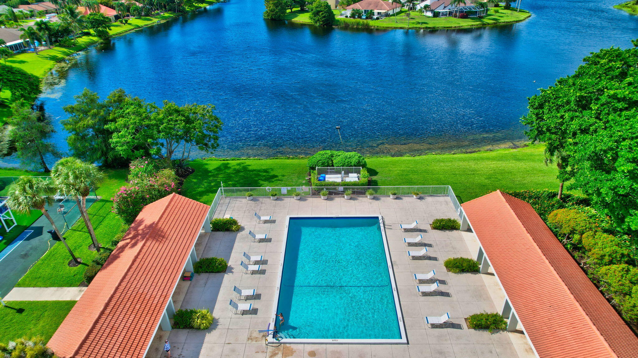 CRANBROOK LAKE ESTATES - Residential