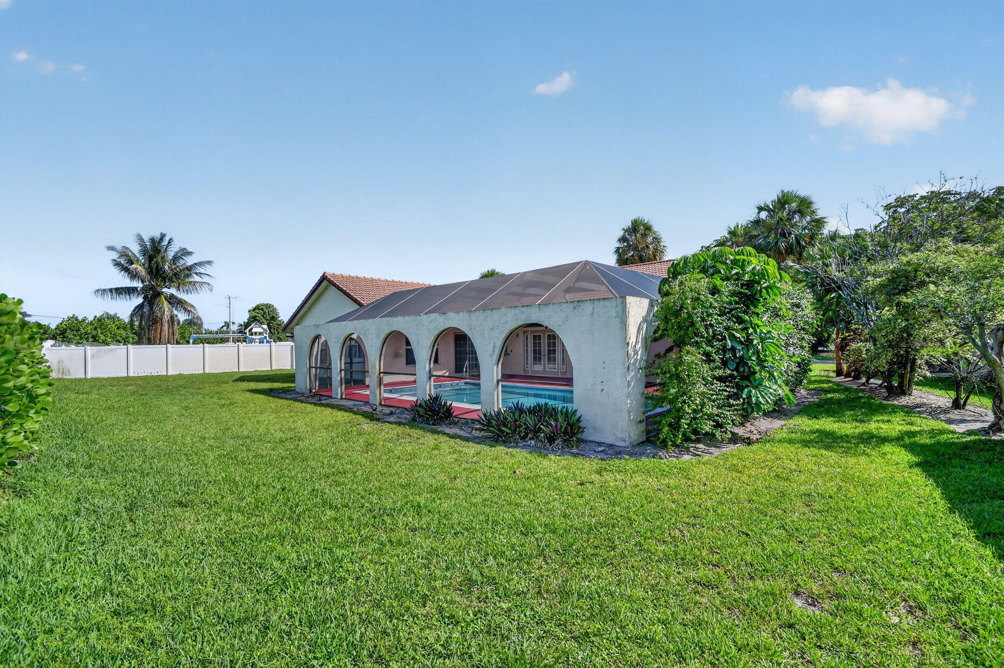 CRANBROOK LAKE ESTATES - Residential