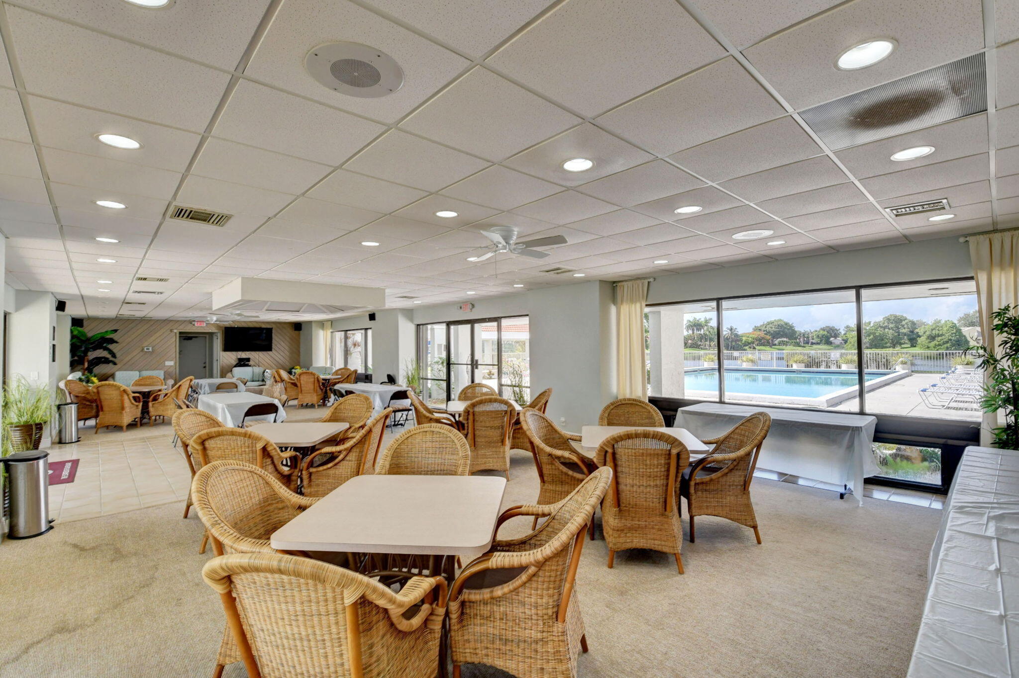 CRANBROOK LAKE ESTATES - Residential