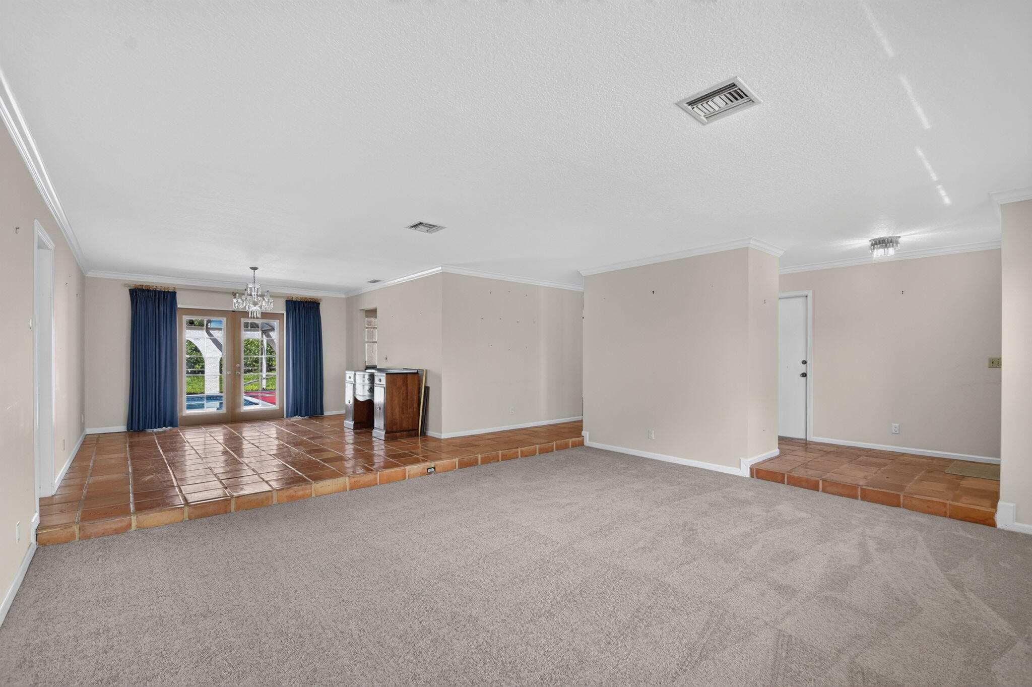 CRANBROOK LAKE ESTATES - Residential
