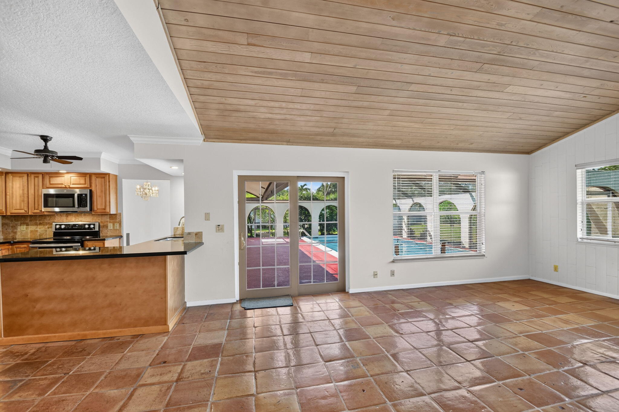 CRANBROOK LAKE ESTATES - Residential