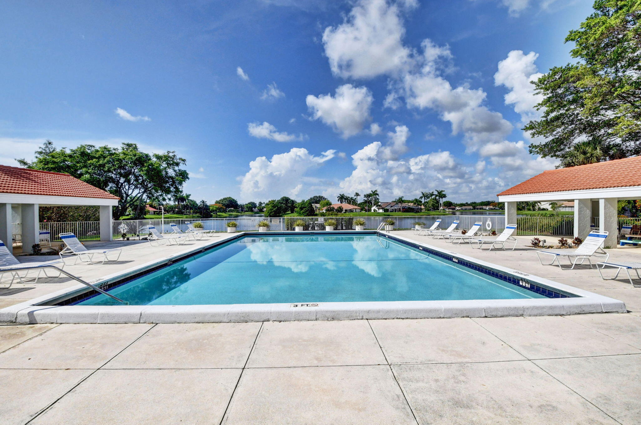 CRANBROOK LAKE ESTATES - Residential