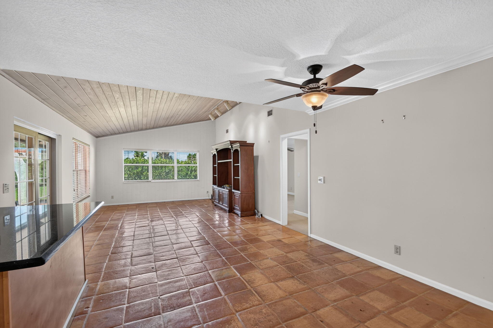 CRANBROOK LAKE ESTATES - Residential
