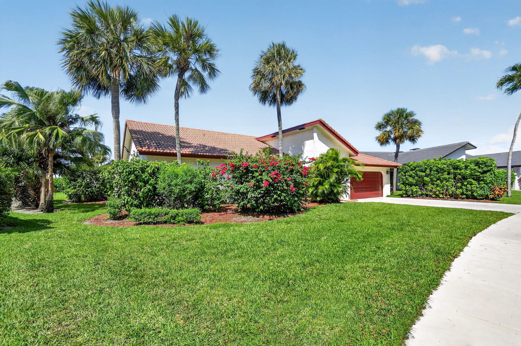CRANBROOK LAKE ESTATES - Residential