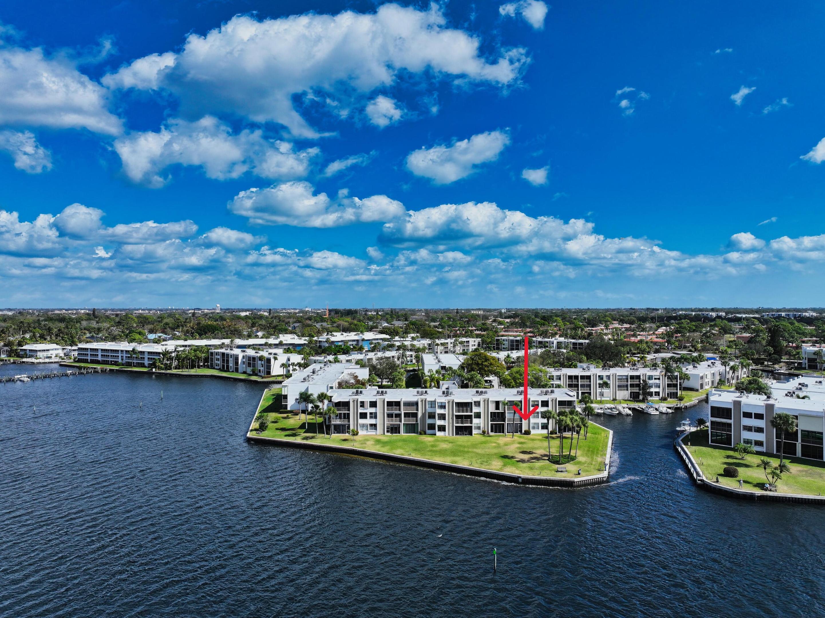 CIRCLE BAY YACHT CLUB CONDO - Residential