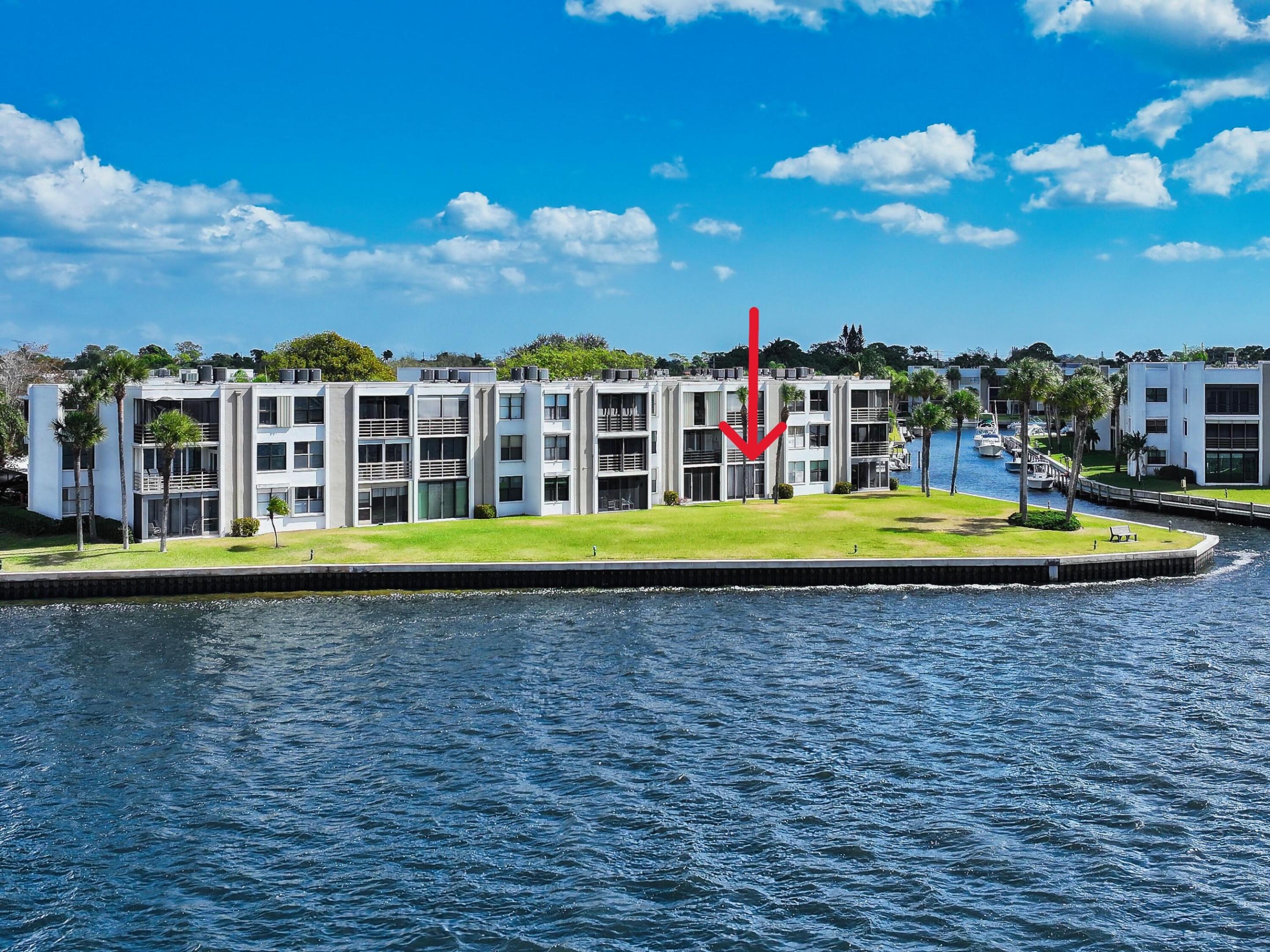 CIRCLE BAY YACHT CLUB CONDO - Residential