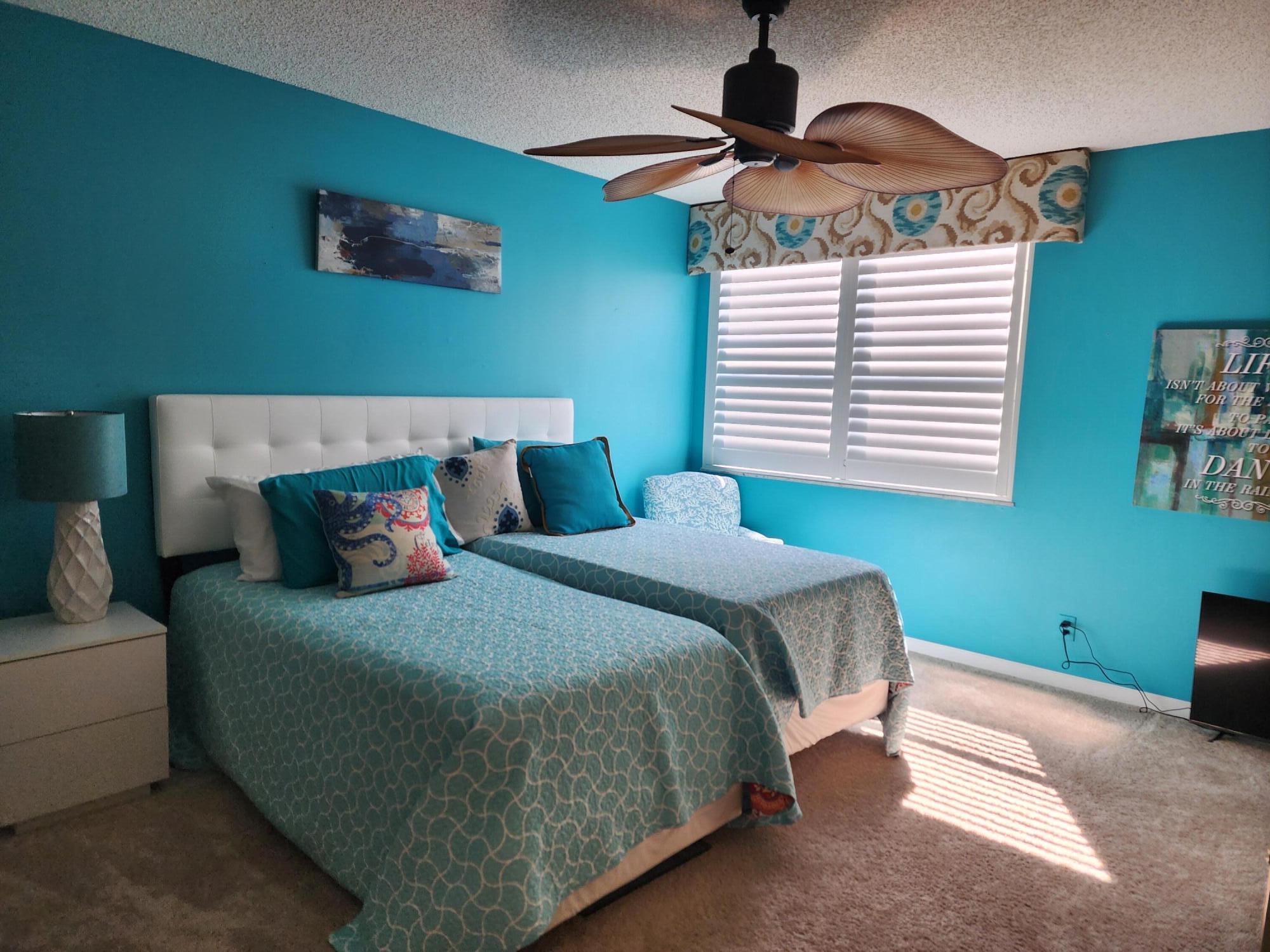 CIRCLE BAY YACHT CLUB CONDO - Residential