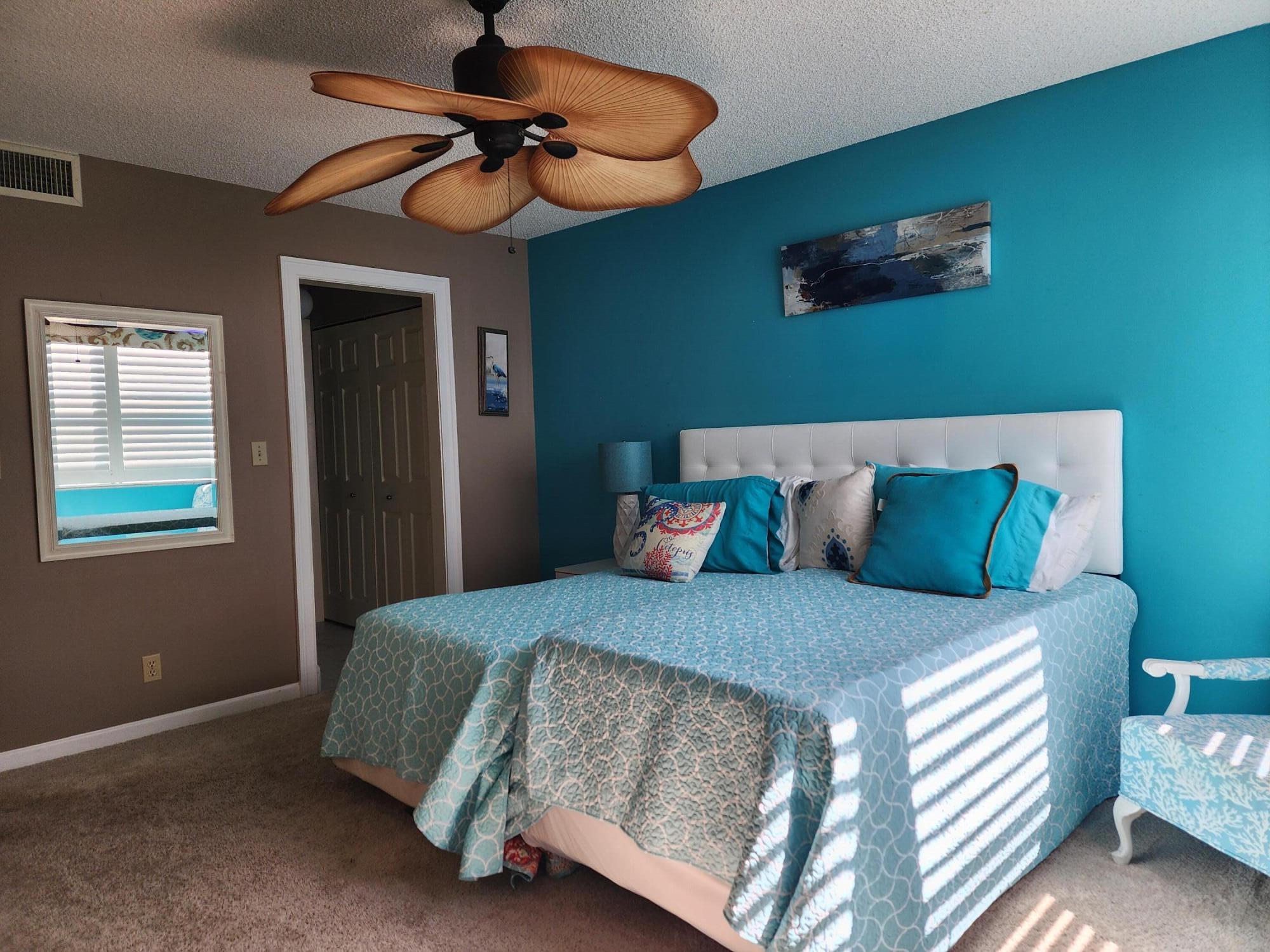 CIRCLE BAY YACHT CLUB CONDO - Residential