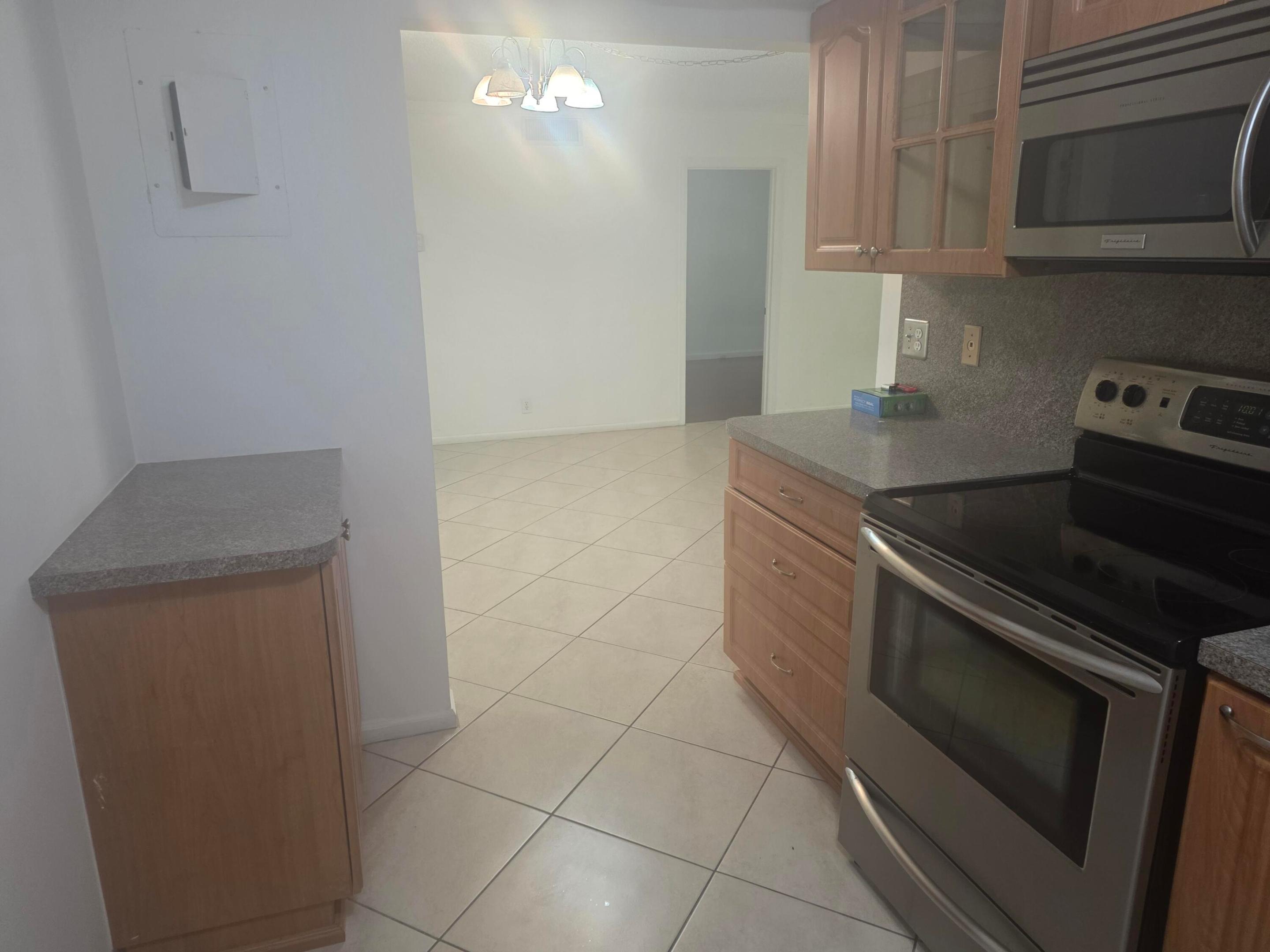 DEERFIELD PINES NORTH CONDO - Residential Lease