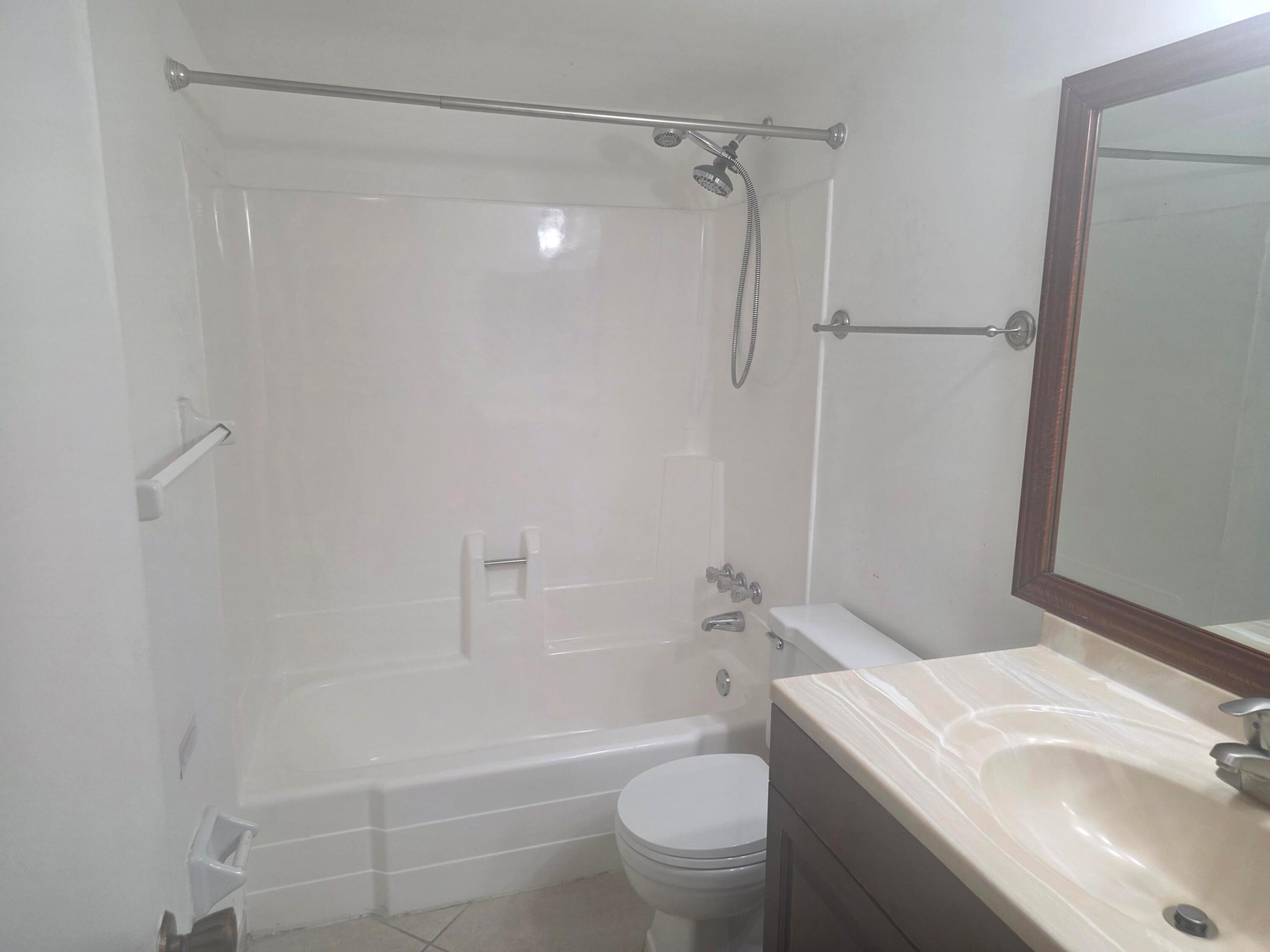 DEERFIELD PINES NORTH CONDO - Residential Lease