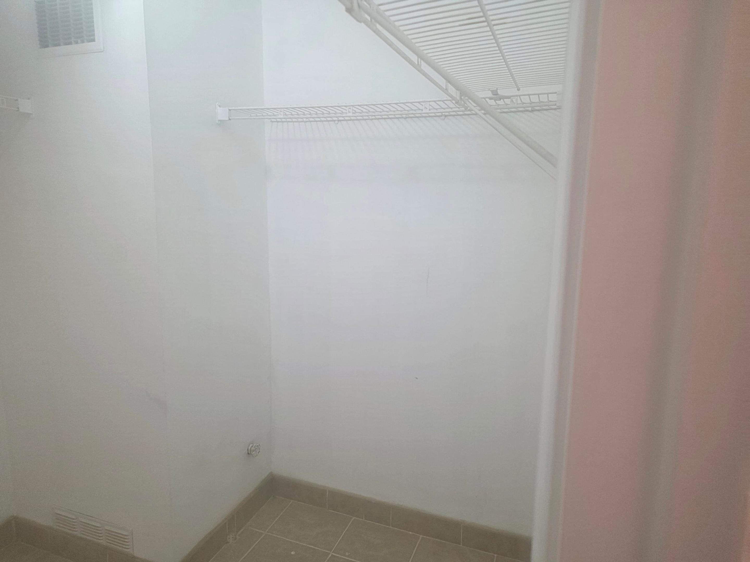 DEERFIELD PINES NORTH CONDO - Residential Lease