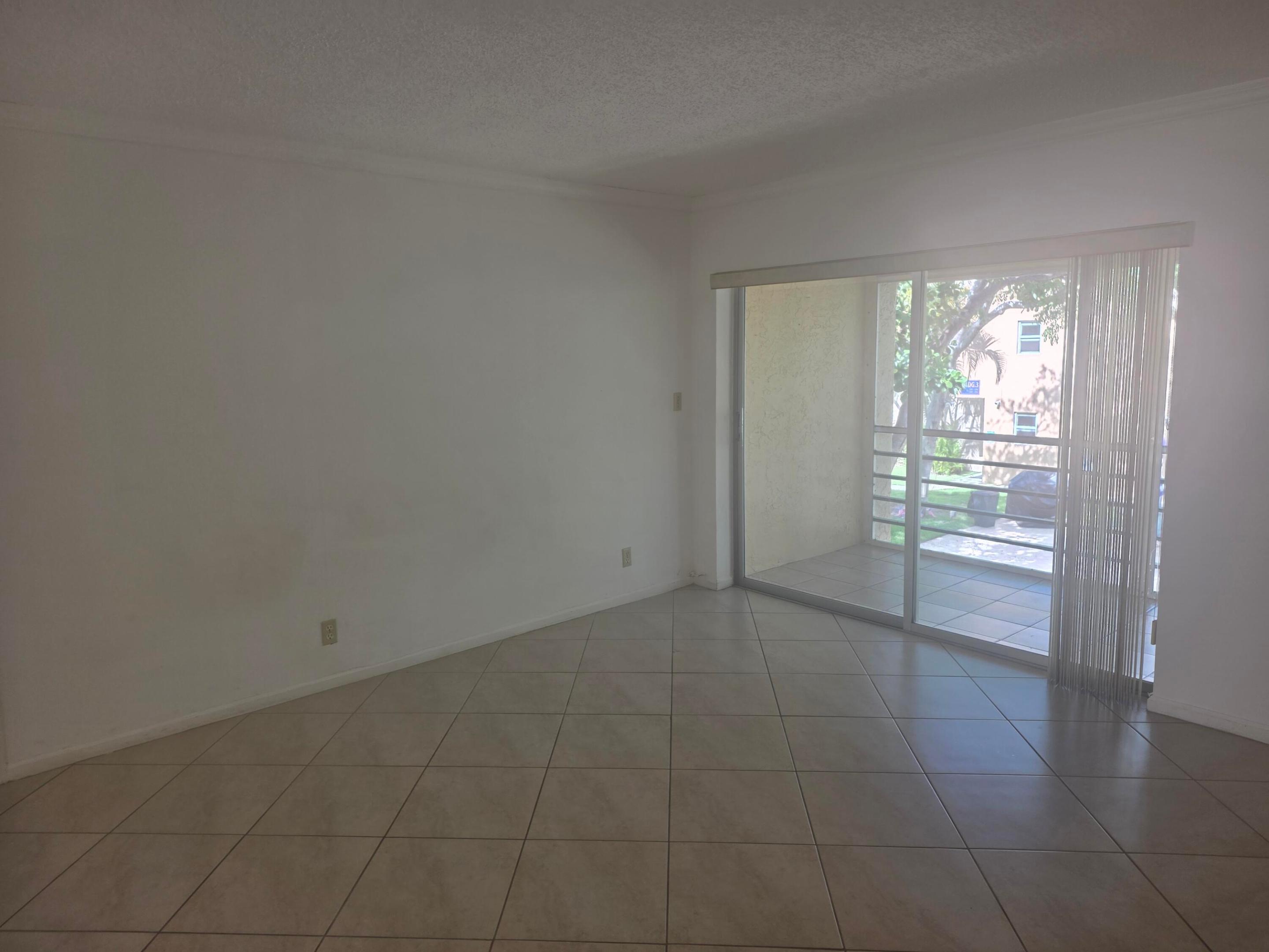 DEERFIELD PINES NORTH CONDO - Residential Lease