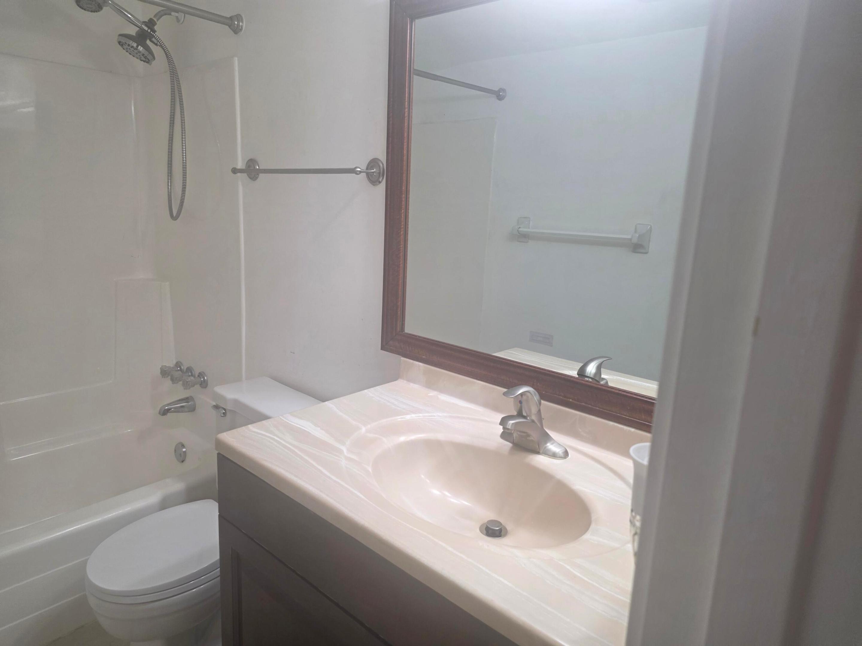 DEERFIELD PINES NORTH CONDO - Residential Lease