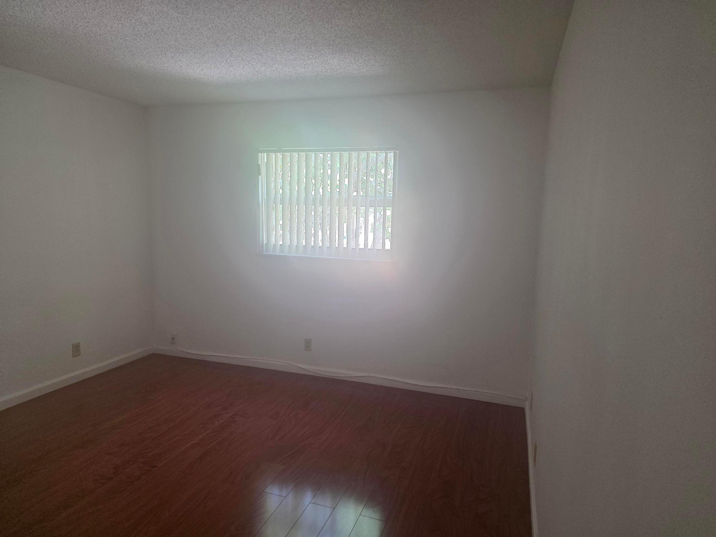 DEERFIELD PINES NORTH CONDO - Residential Lease