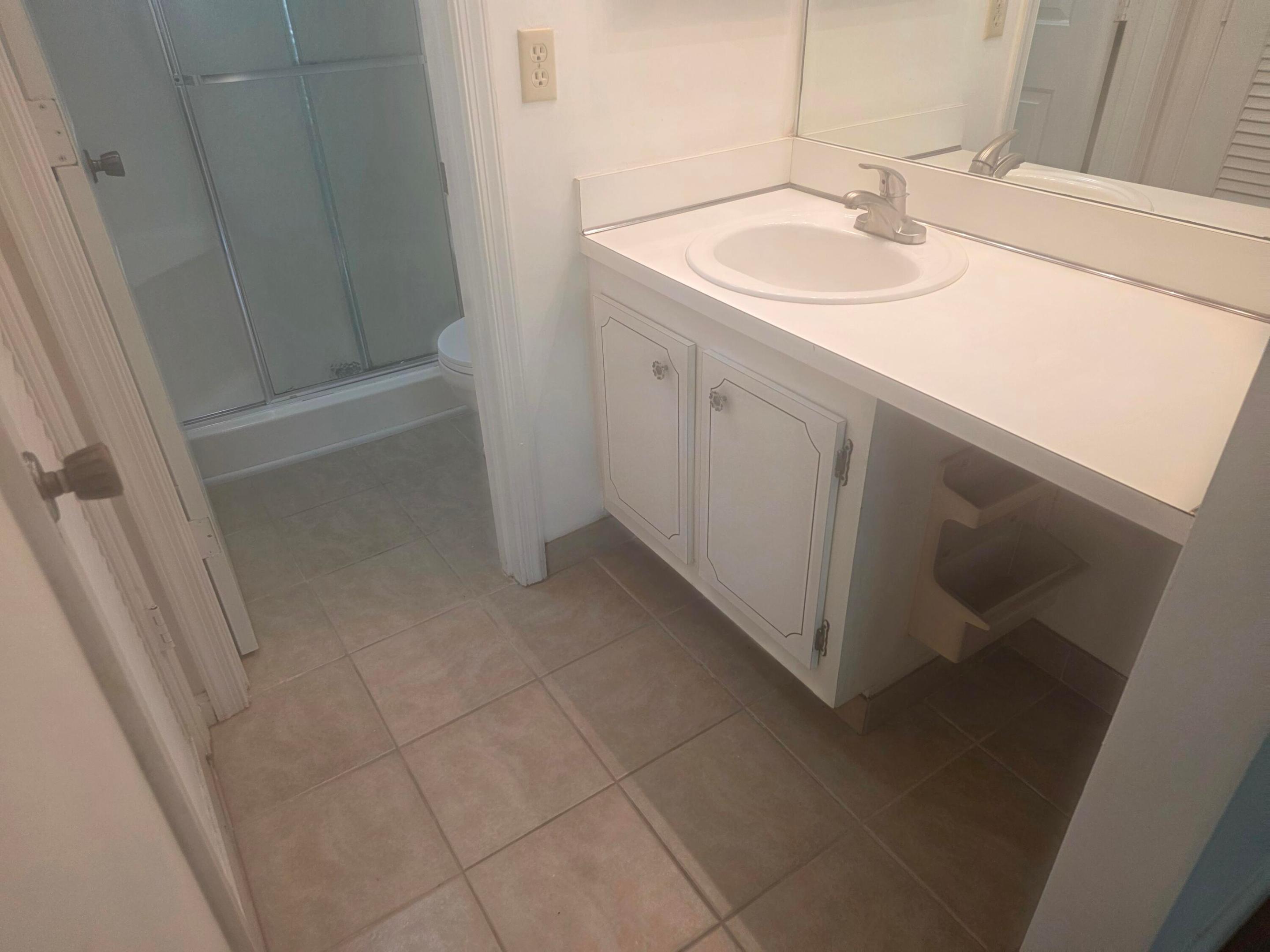 DEERFIELD PINES NORTH CONDO - Residential Lease