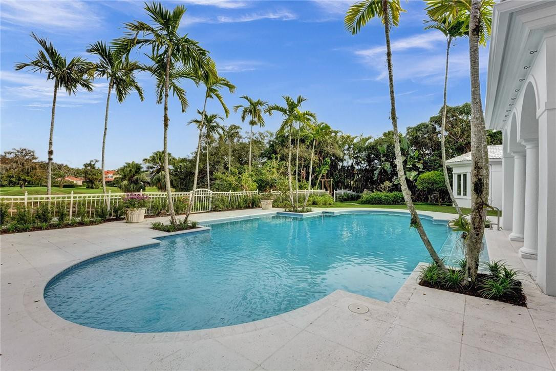 BRIDLE PATH - Residential