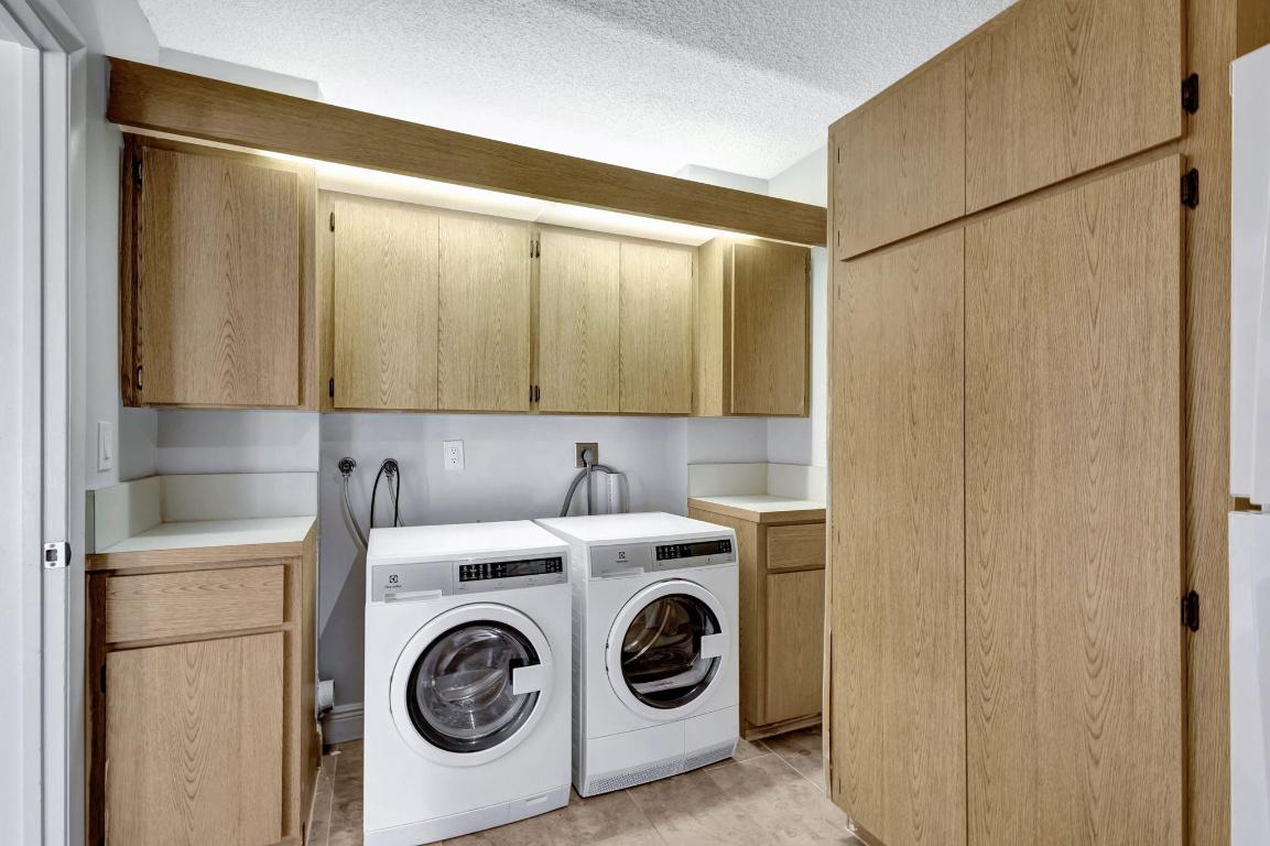 WHITEHALL VILLAGE - Residential