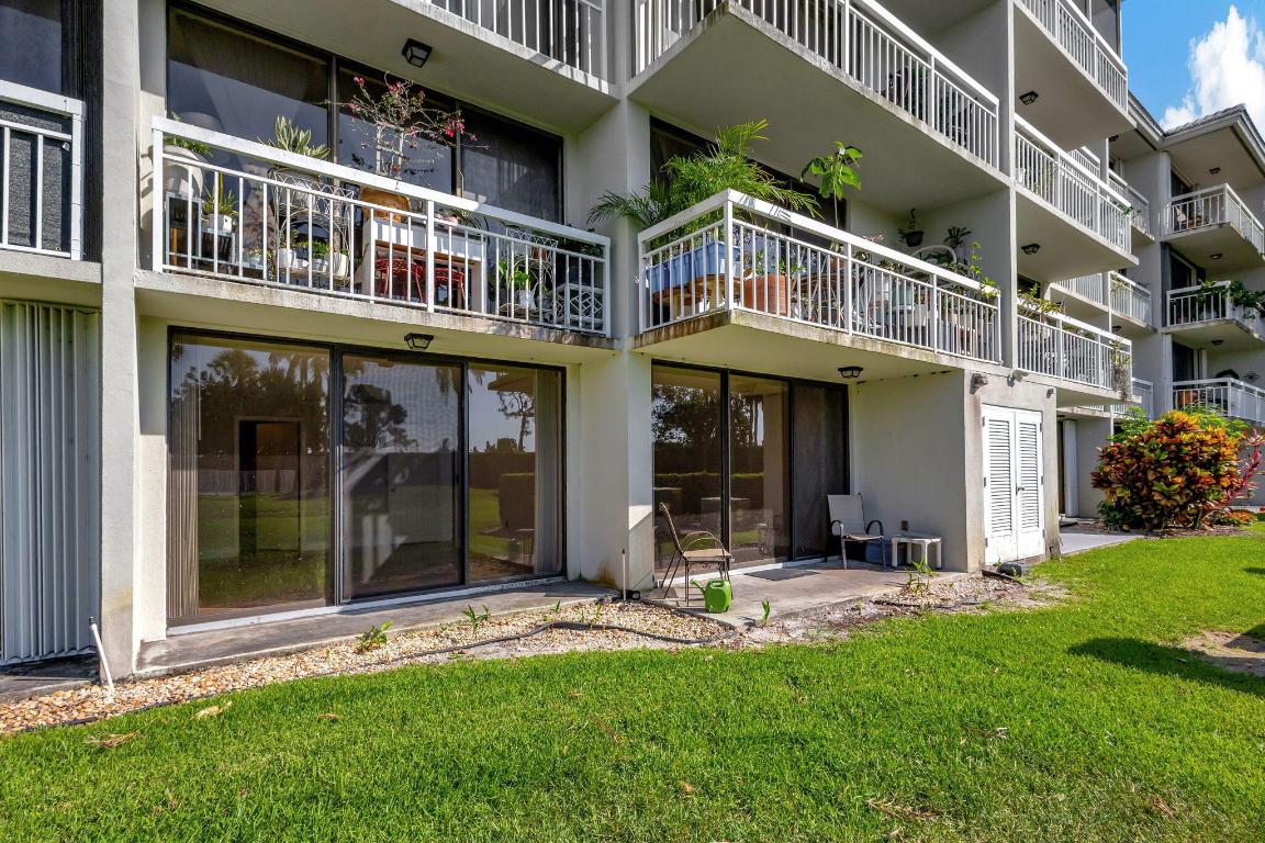 WHITEHALL VILLAGE - Residential