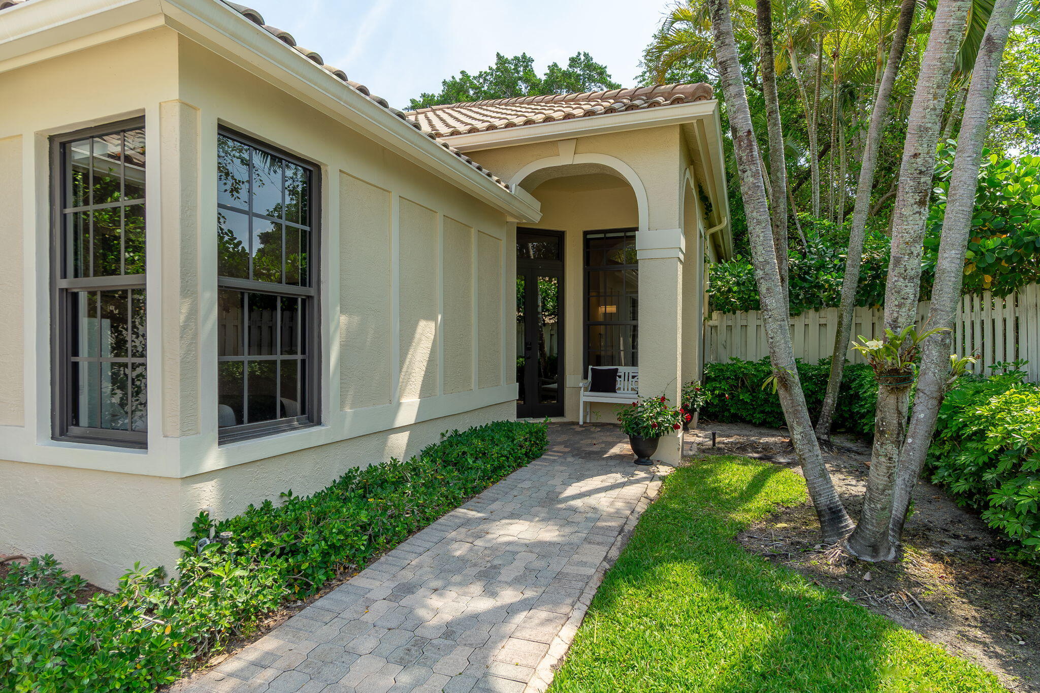 EAGLES LANDING OF P B POLO AND COUNTRY CLUB - Residential