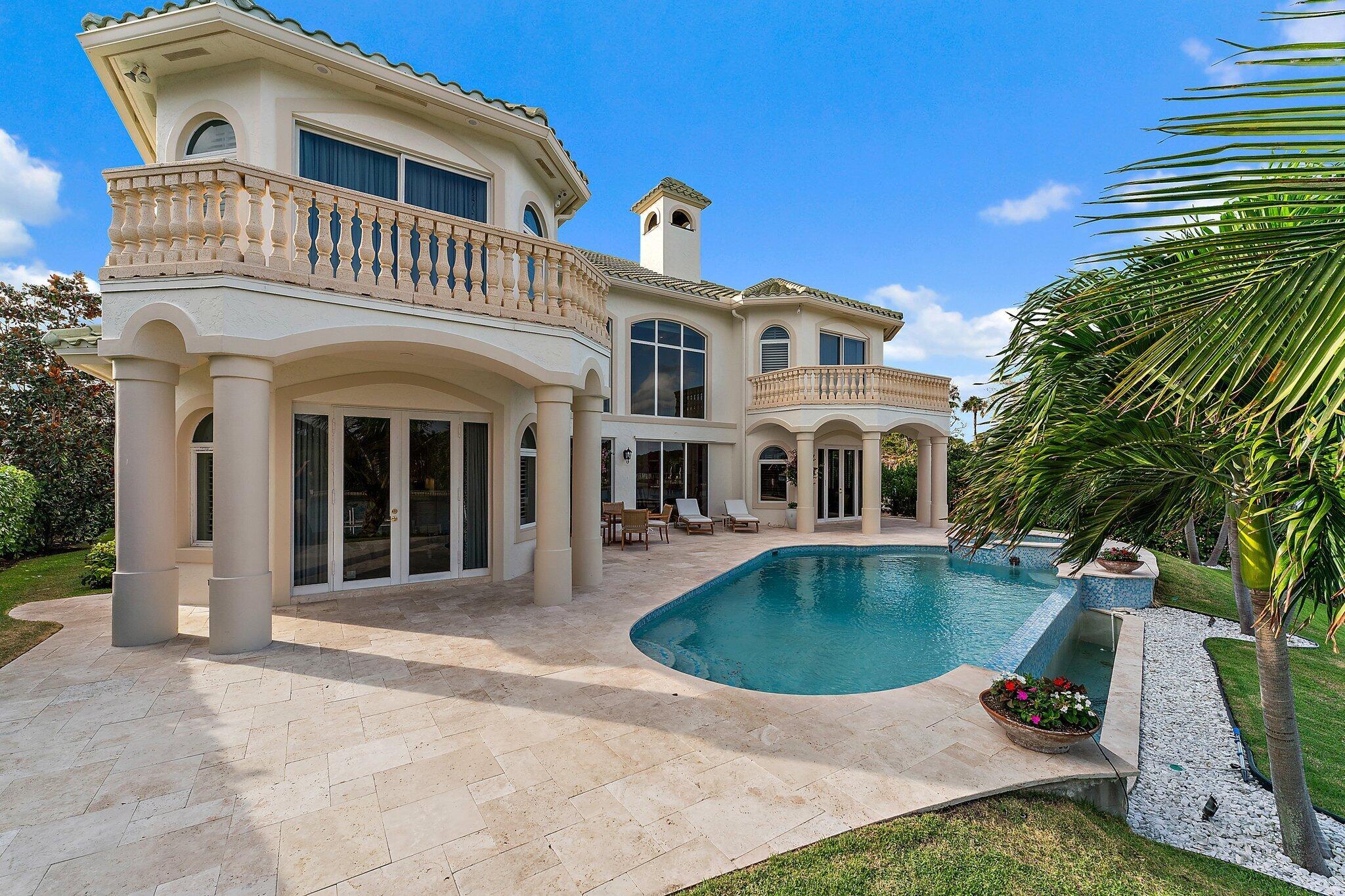 ROLLING HILLS - Residential