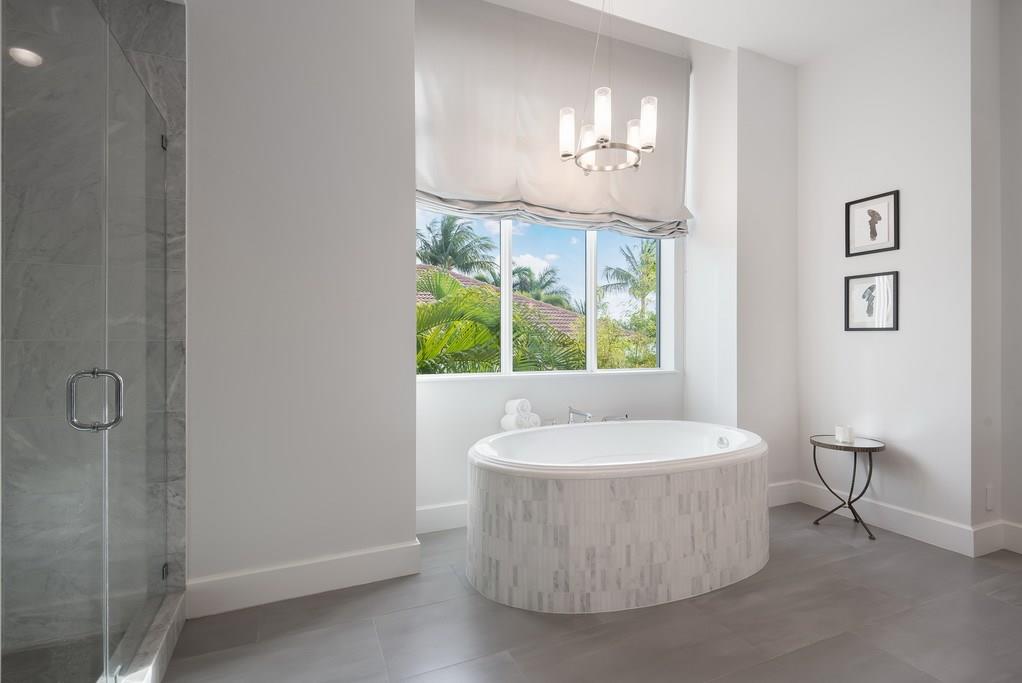 ROYAL PALM YACHT & COUNTR - Residential