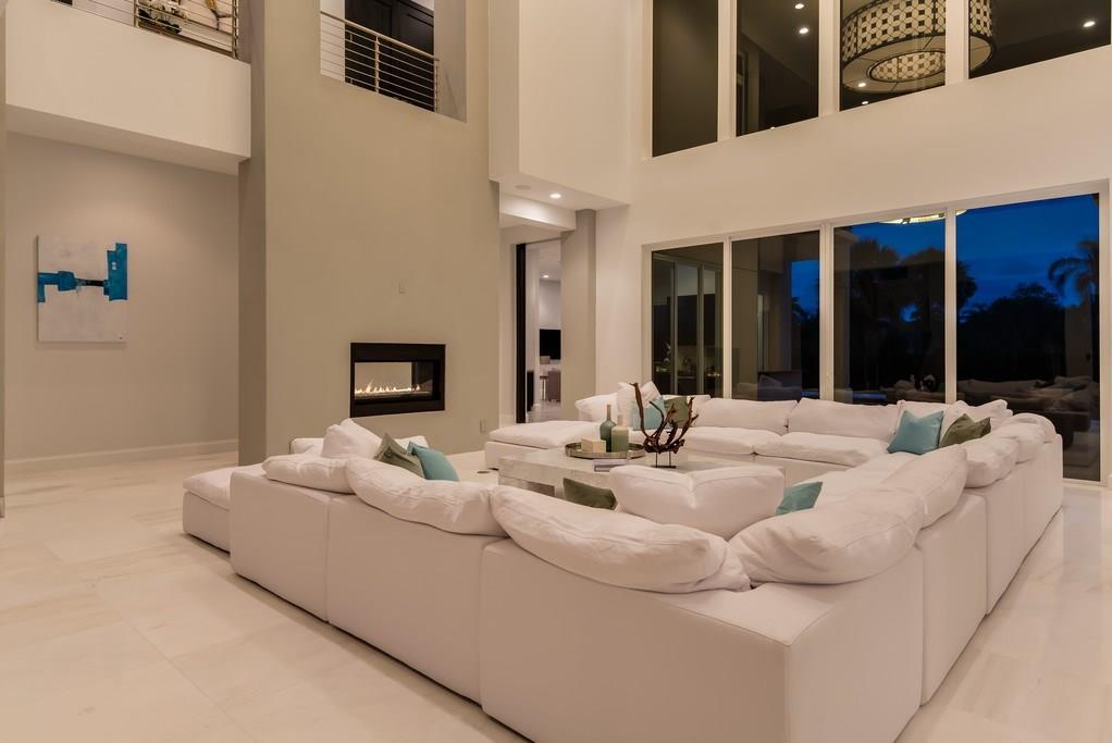 ROYAL PALM YACHT & COUNTR - Residential