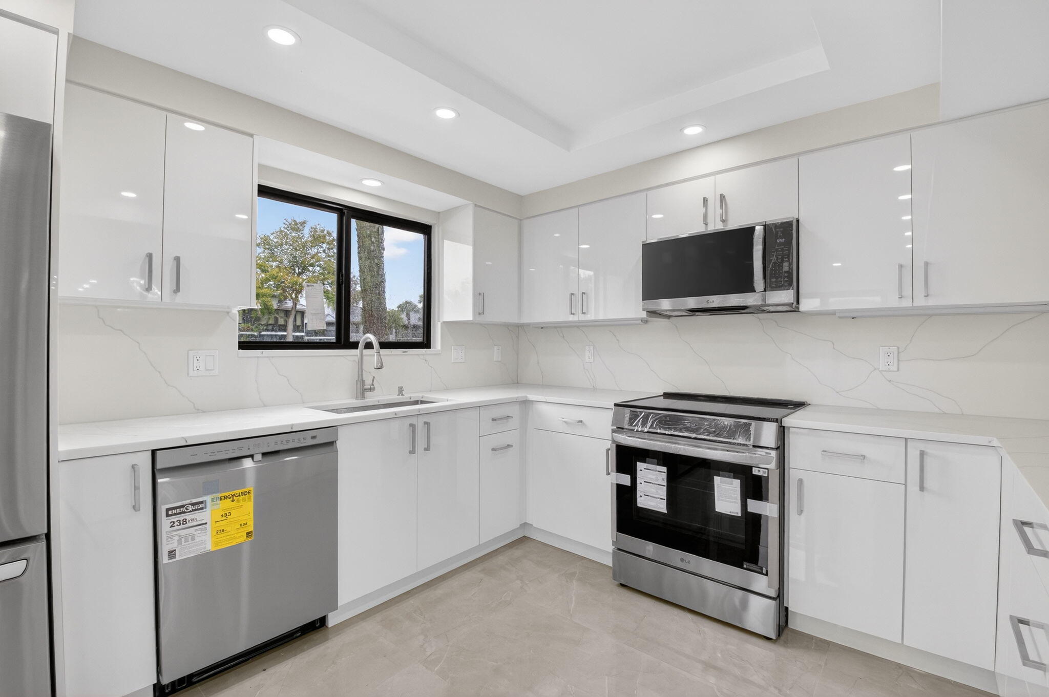 GLENEAGLES CONDO III - Residential