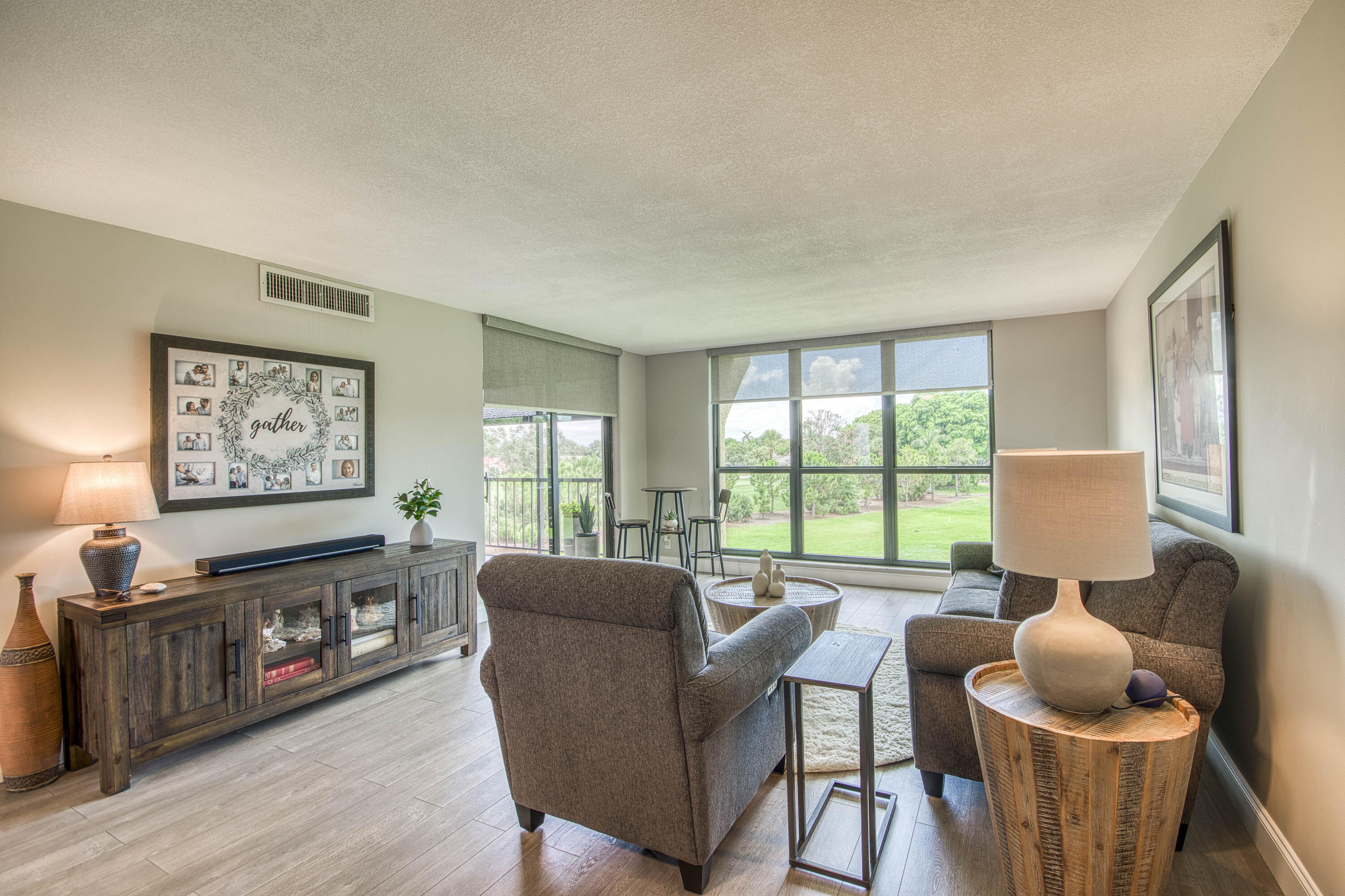 Woodland Lakes - Residential