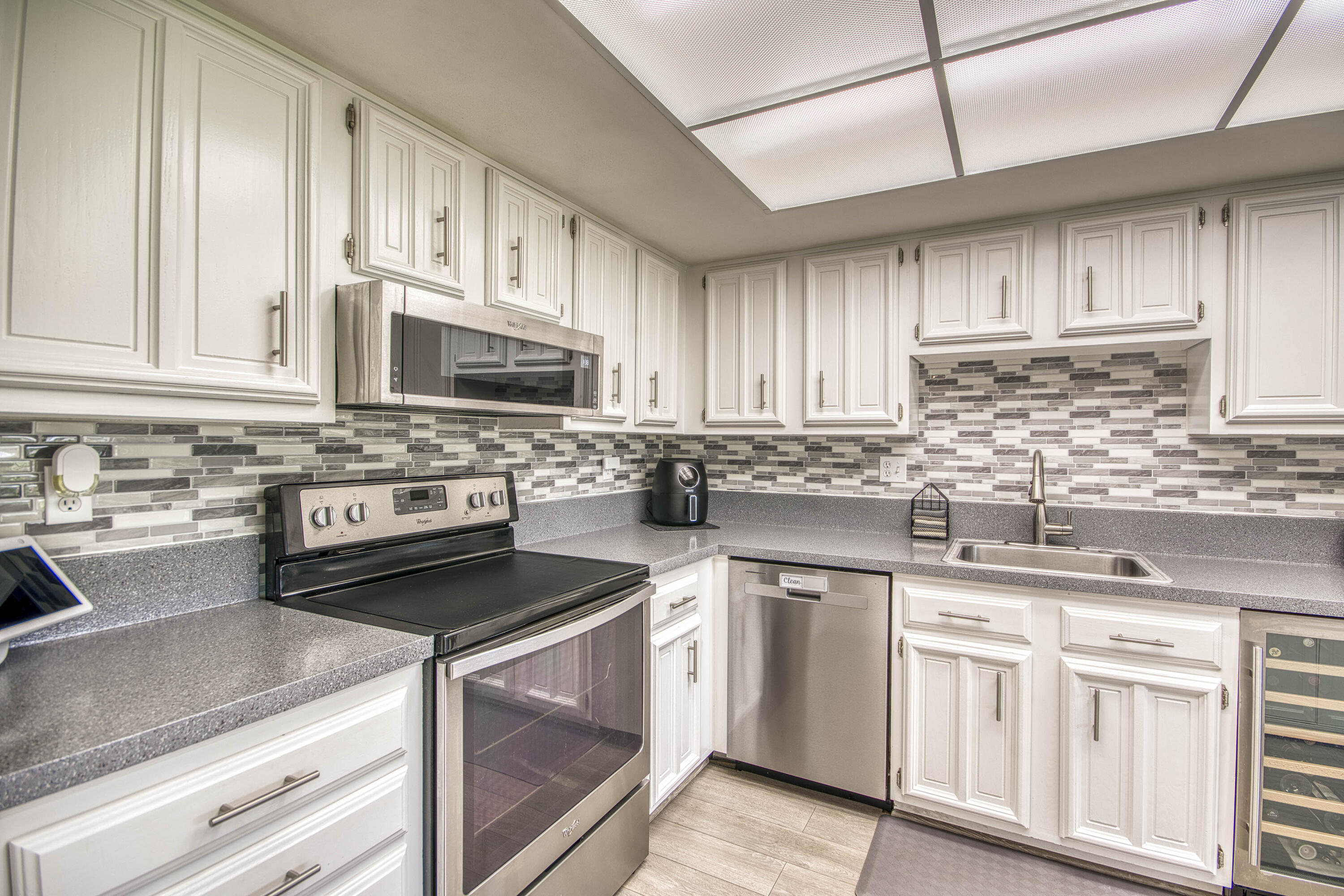 Woodland Lakes - Residential