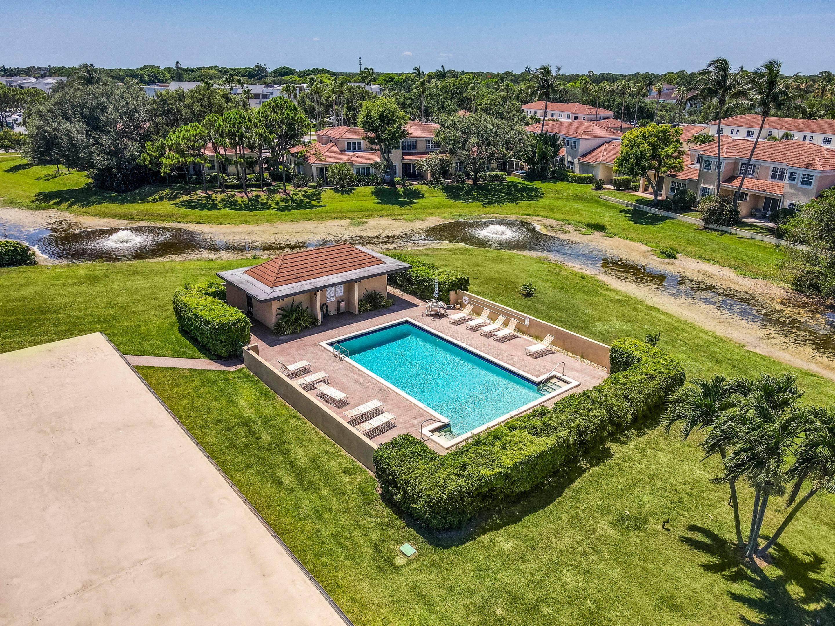 Woodland Lakes - Residential