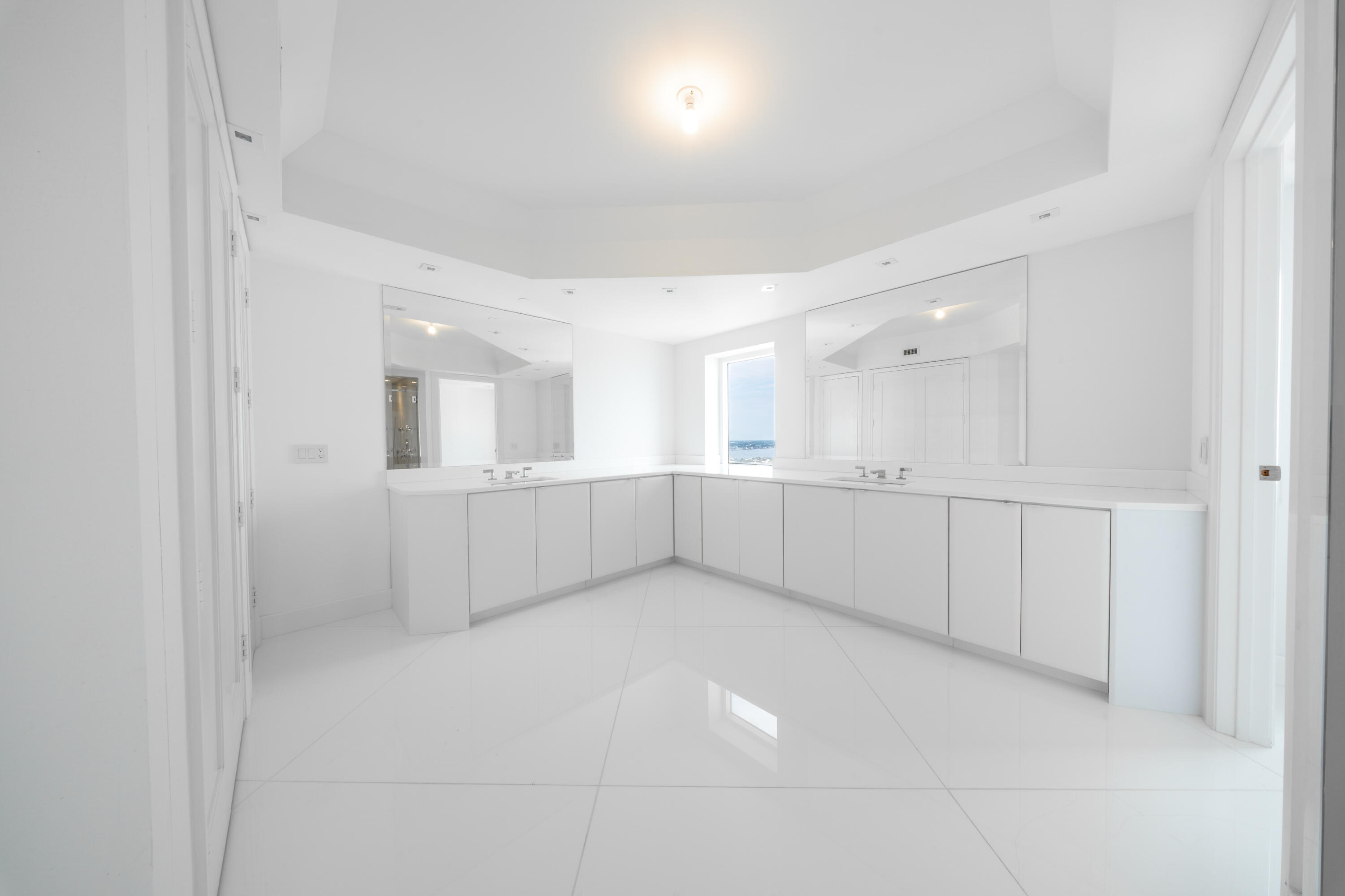 2700 NORTH OCEAN CONDO - Residential