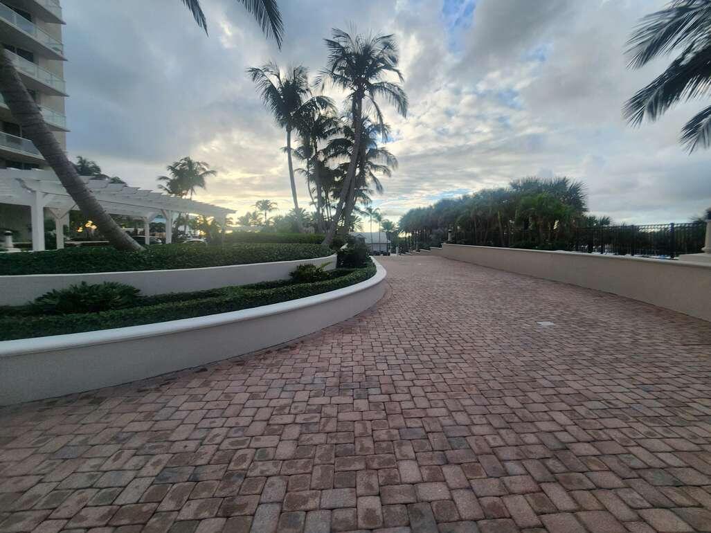 2700 NORTH OCEAN CONDO - Residential
