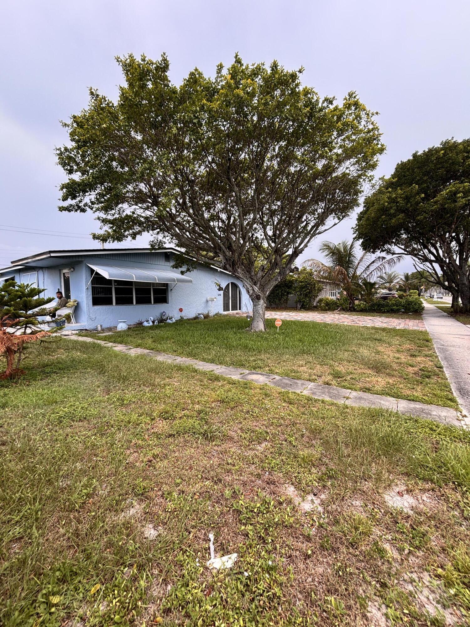 ROOSEVELT ESTATES - Residential