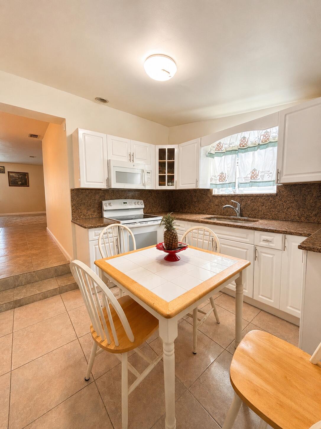 ROOSEVELT ESTATES - Residential