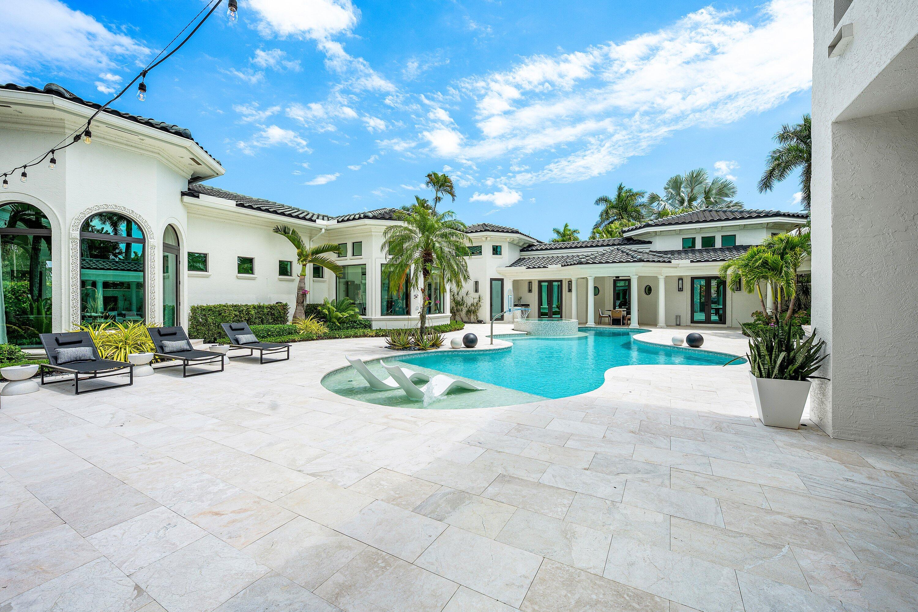 CARLTON ESTATES AT WOODFIELD COUNTRY CLUB - Residential