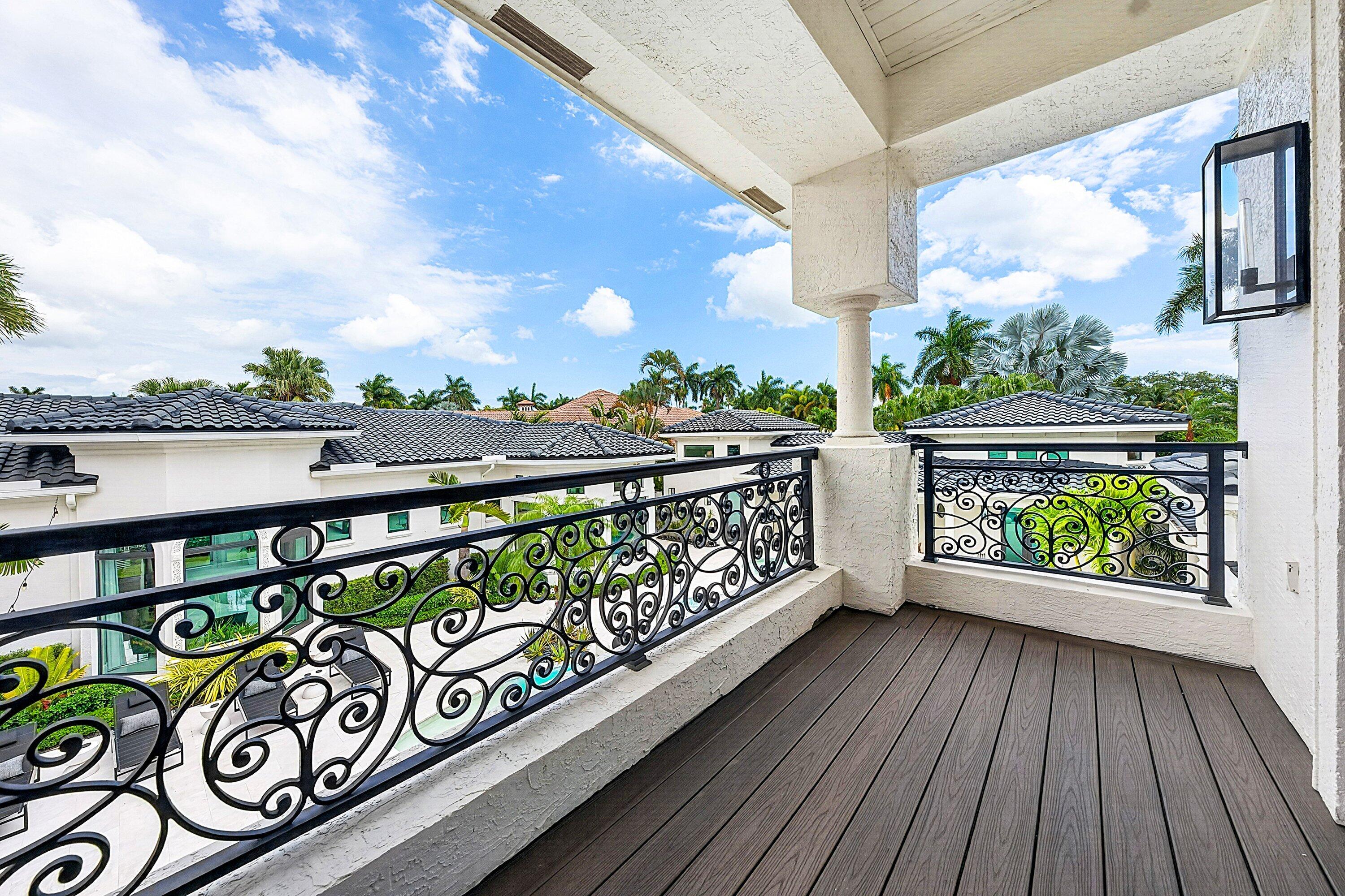 CARLTON ESTATES AT WOODFIELD COUNTRY CLUB - Residential