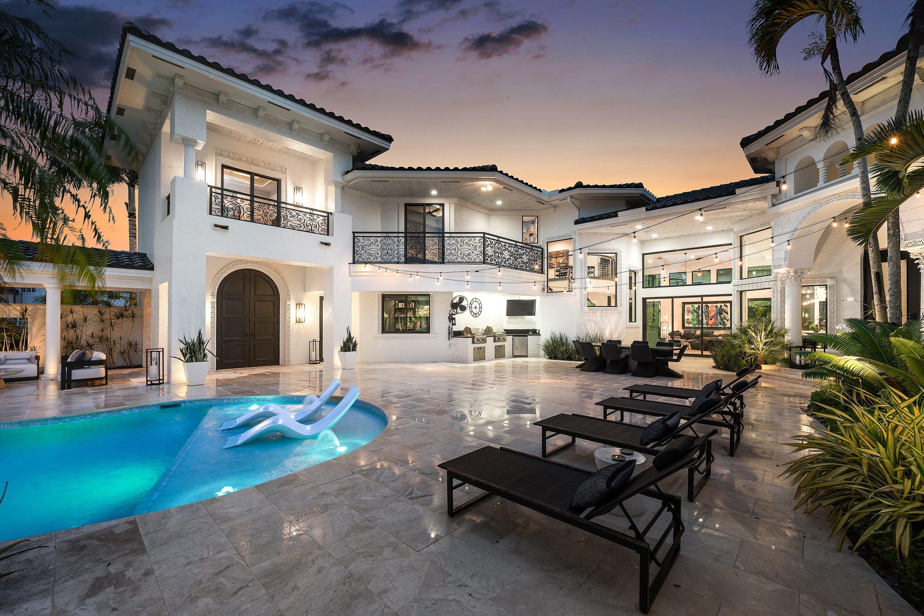 CARLTON ESTATES AT WOODFIELD COUNTRY CLUB - Residential
