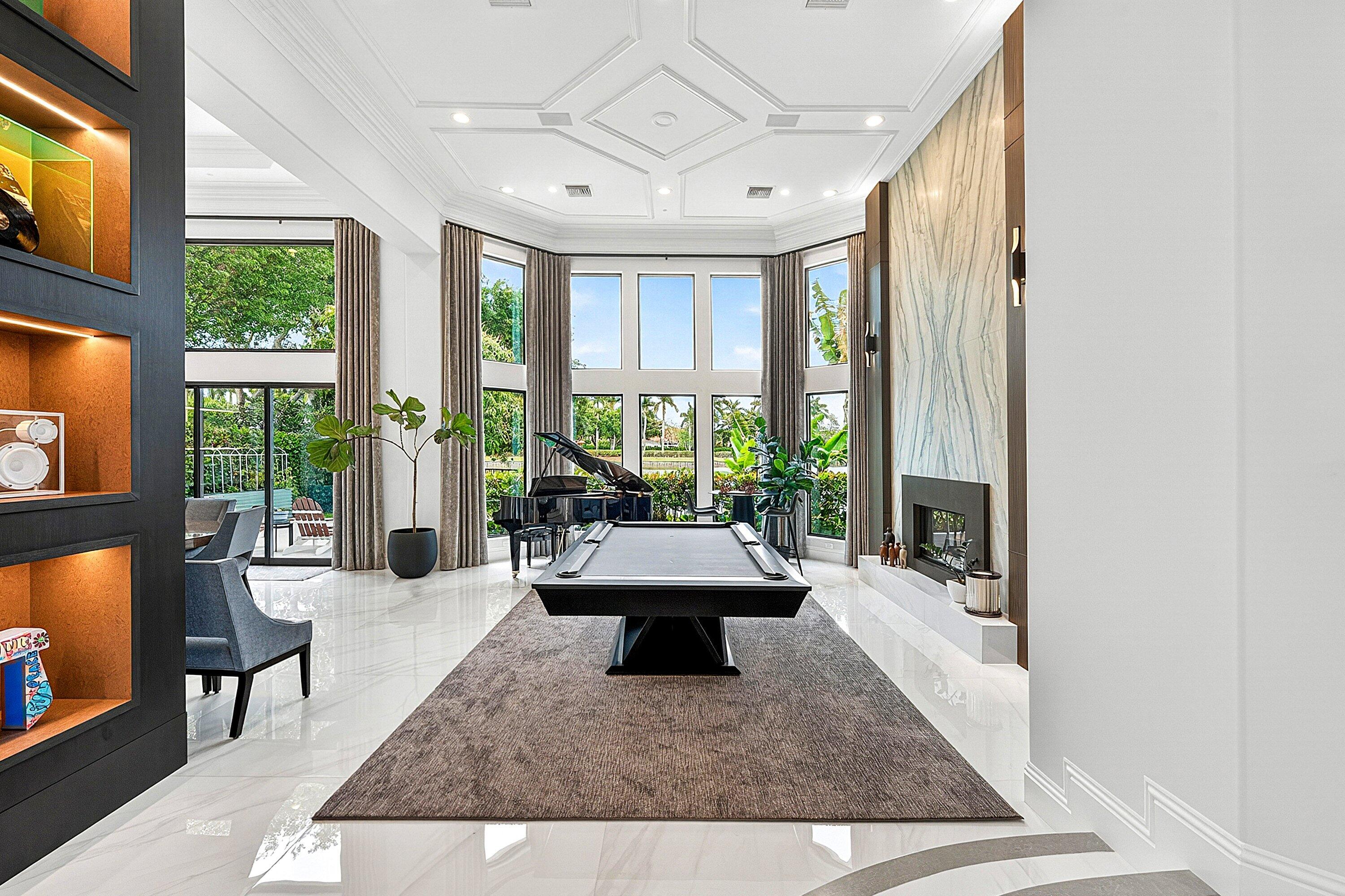 CARLTON ESTATES AT WOODFIELD COUNTRY CLUB - Residential