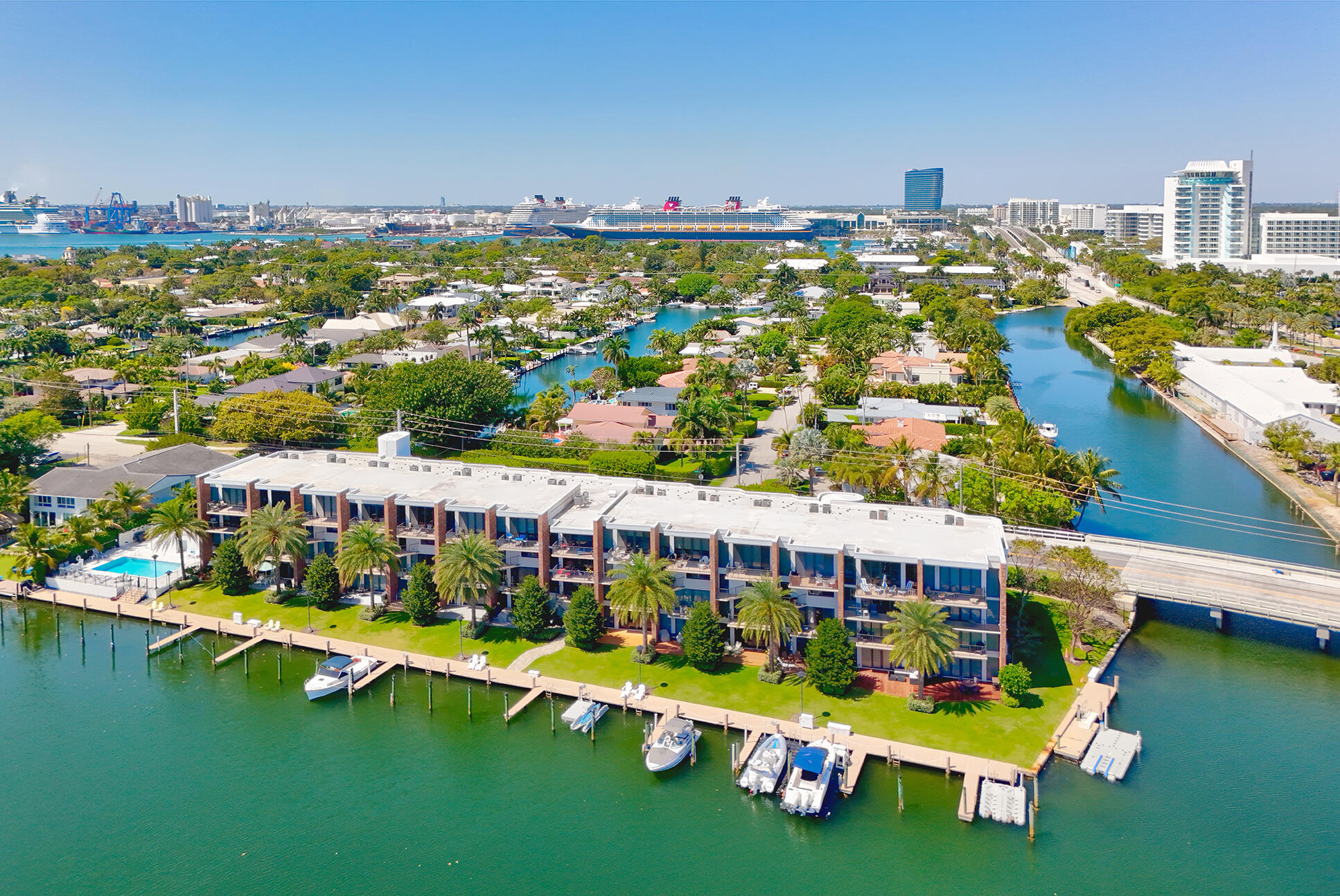 TOWNHOUSES AT HARBOR BEACH CONDO - Residential Lease