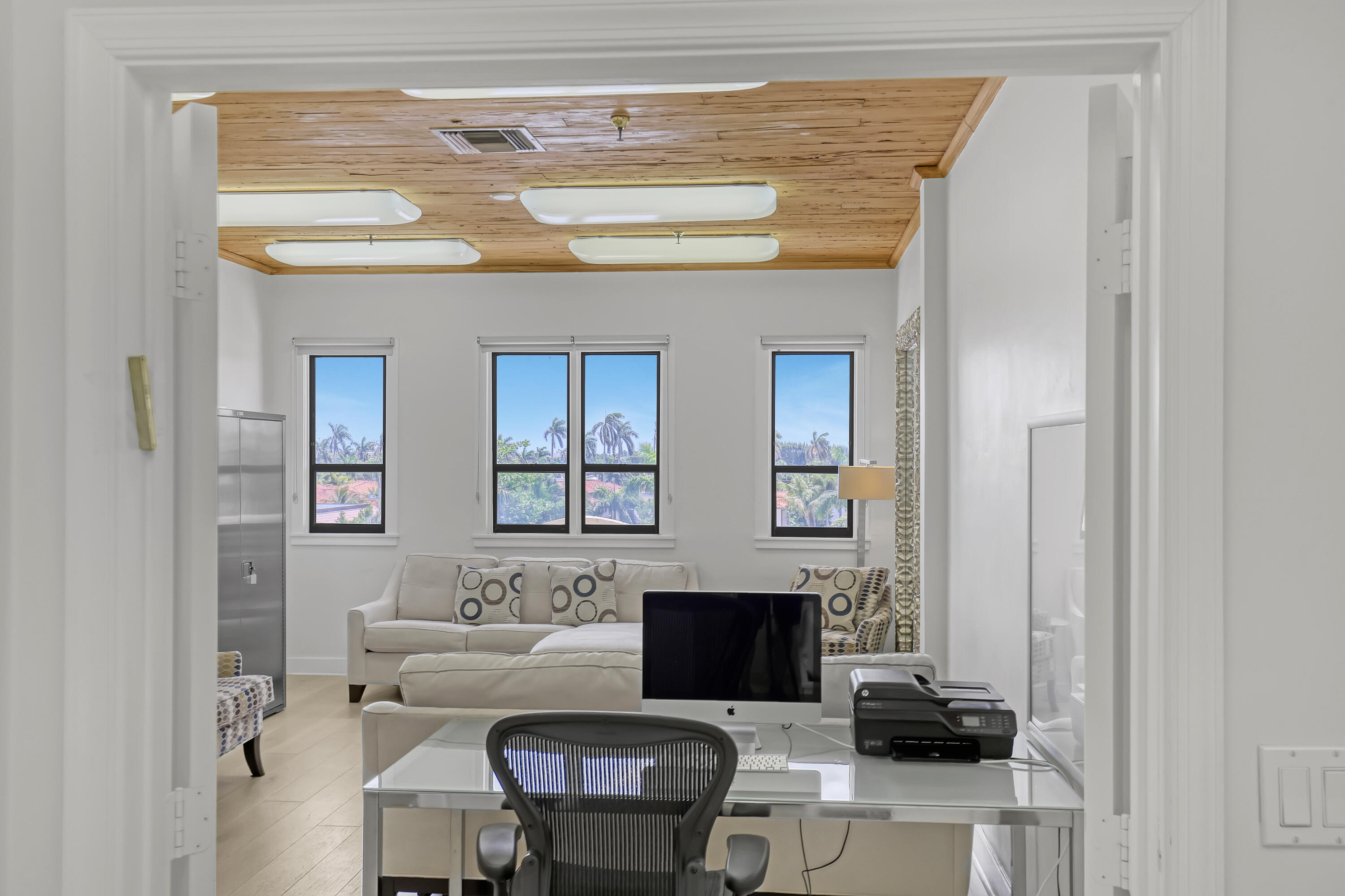 PALM BEACH HOTEL CONDO - Residential