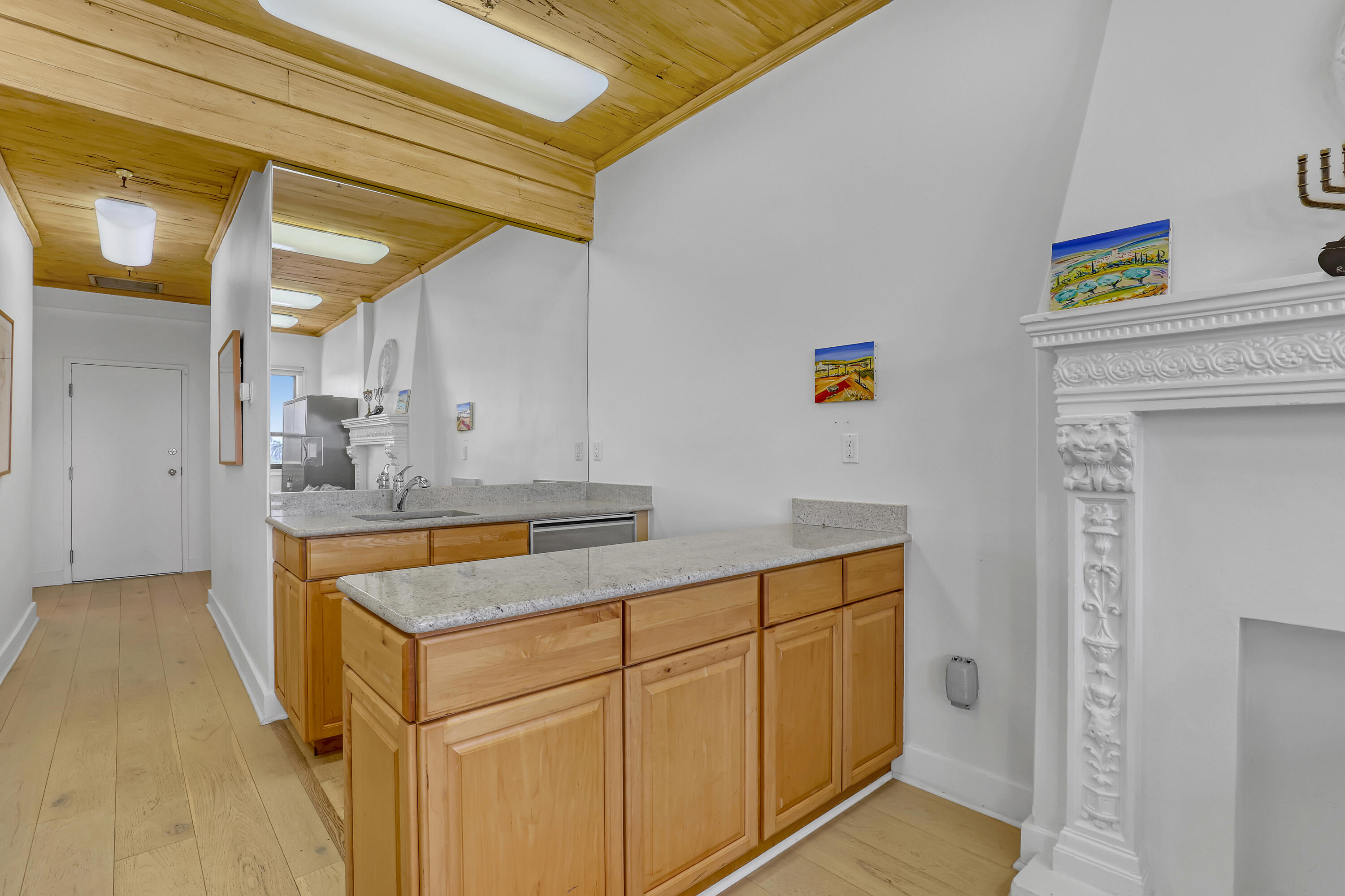 PALM BEACH HOTEL CONDO - Residential