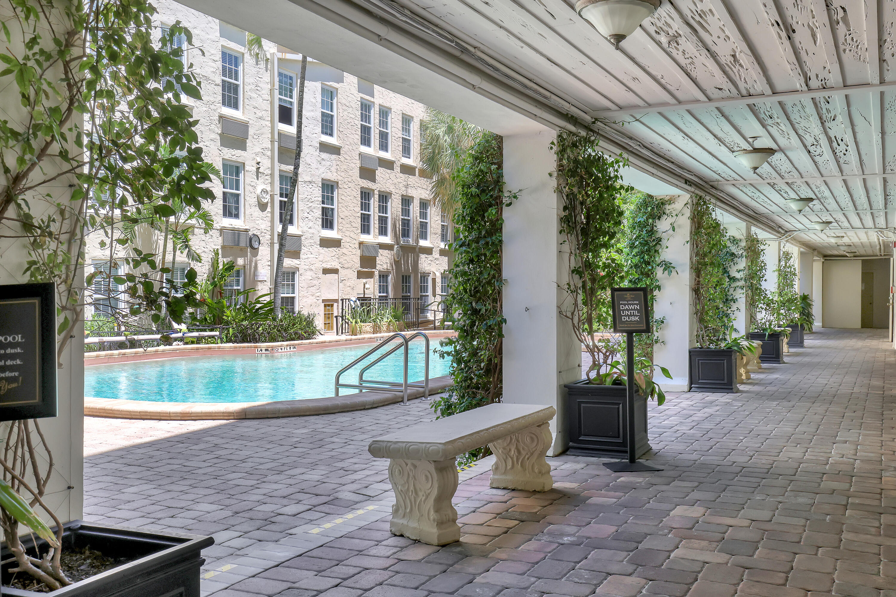 PALM BEACH HOTEL CONDO - Residential