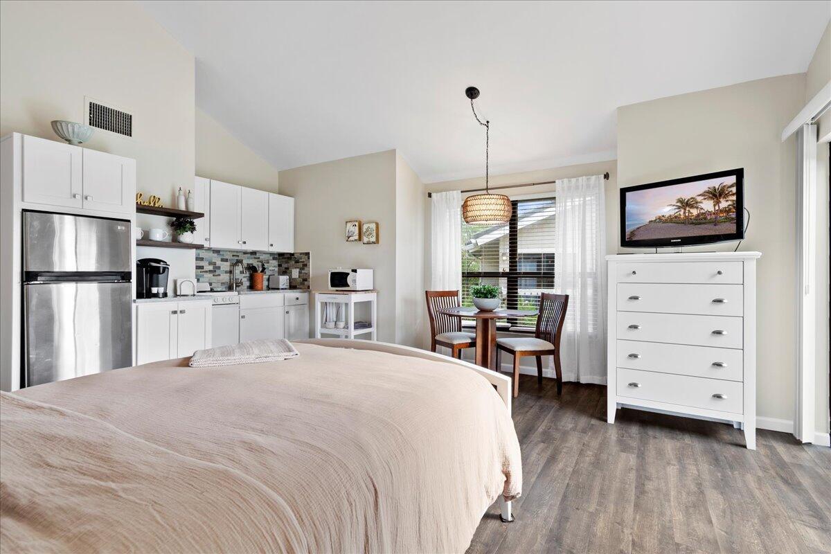 TENNIS LODGES 1 CONDO - Residential Lease