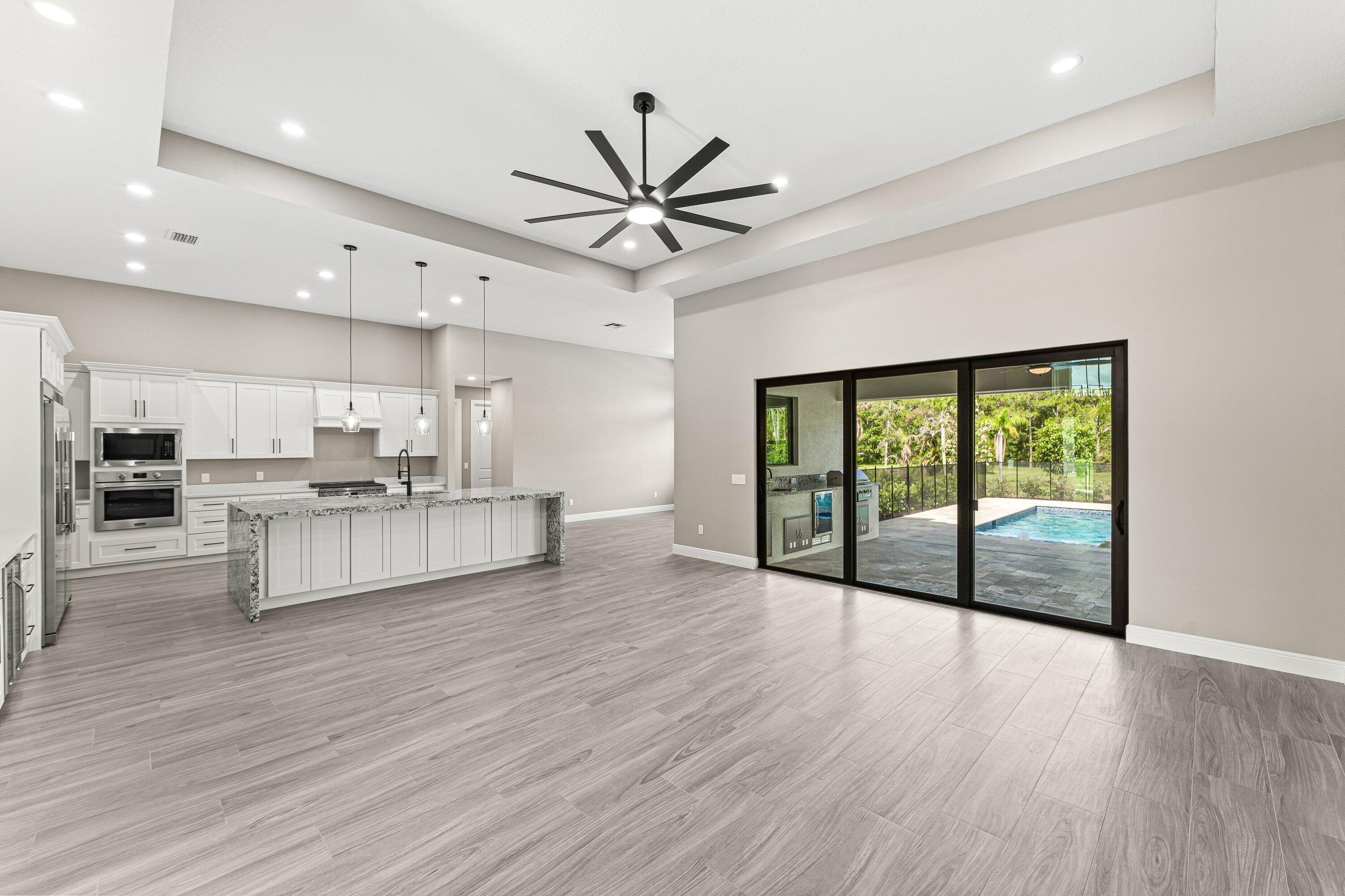 PALM BEACH COUNTRY ESTATES SEC - Residential