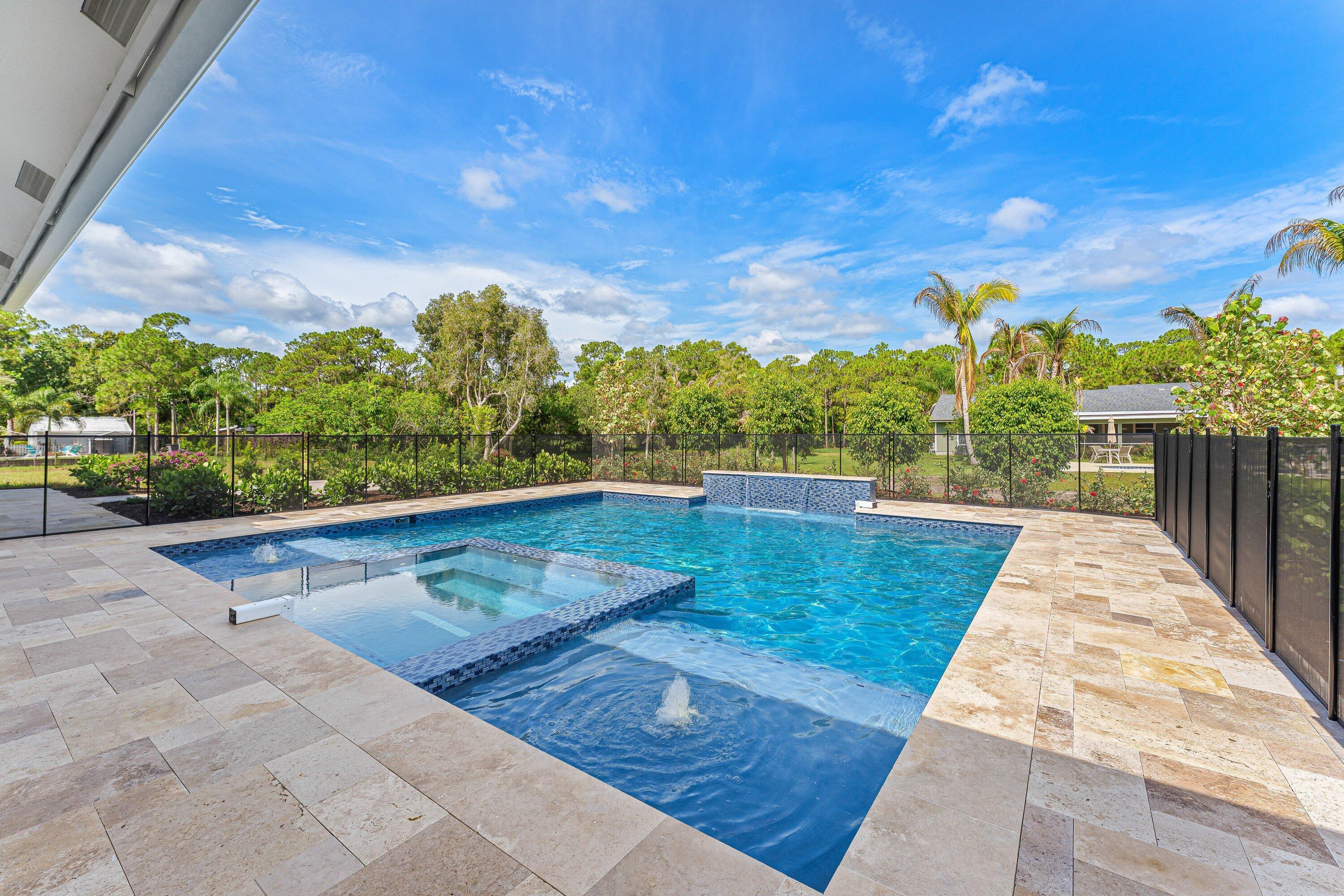 PALM BEACH COUNTRY ESTATES SEC - Residential